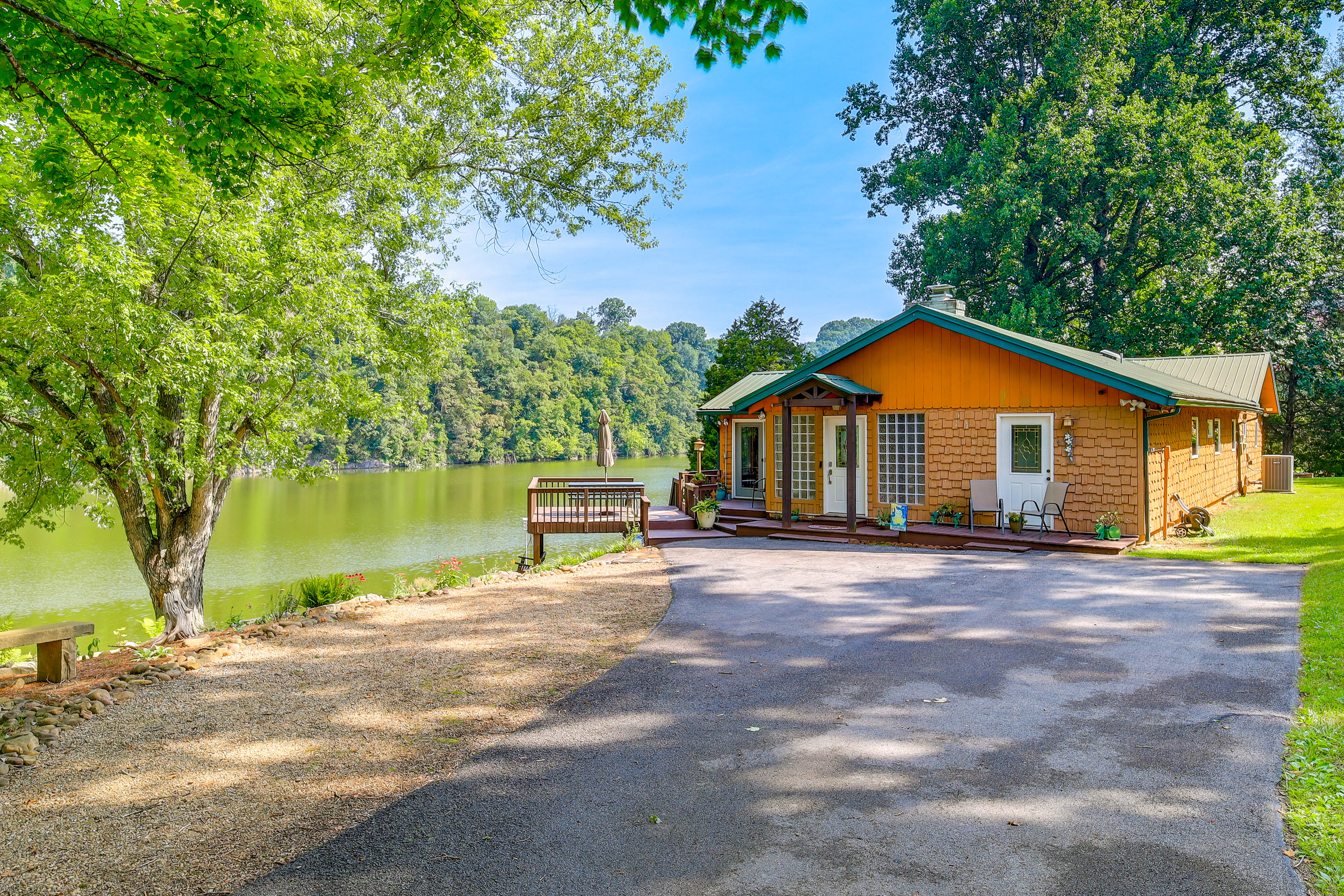 Property Image 1 - ’Duck and Bug’s Cabin’ on Boone Lake w/ Boat Dock!