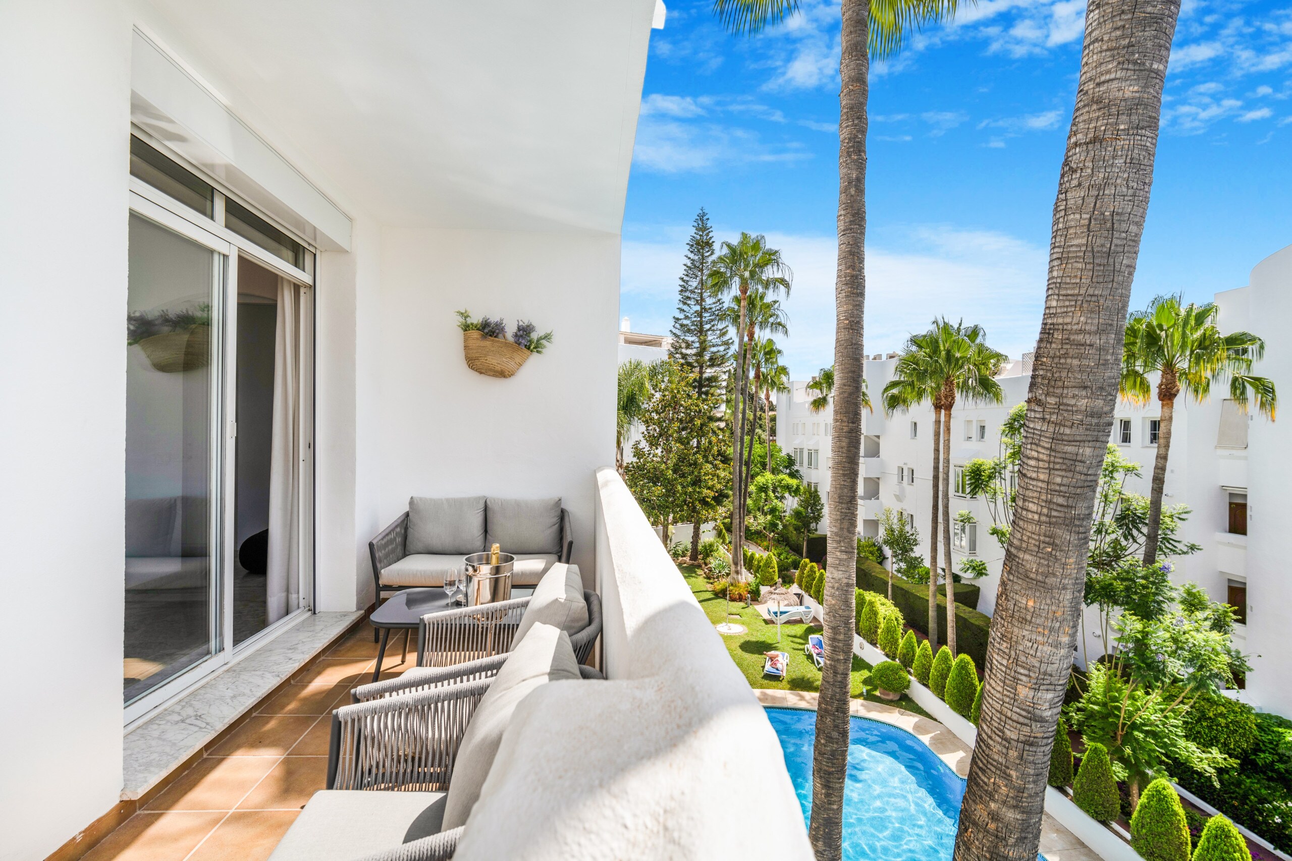 Property Image 1 - Marbella Real Golden Mile - 3 Bedroom Apartment