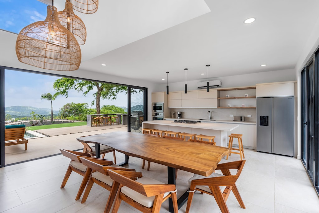 Enjoy a meal with the best seat in the house and ocean breeze included!