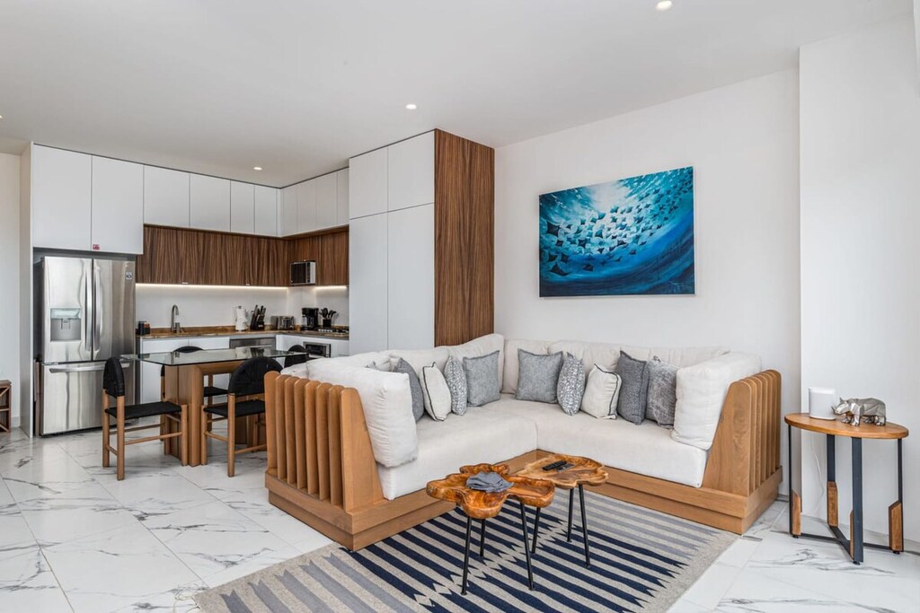 Living and kitchen room