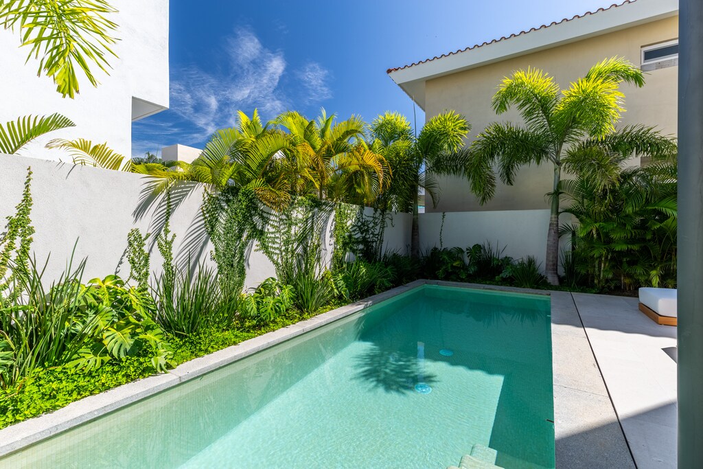 Private Pool
