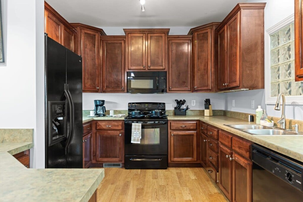 Fully-equipped Kitchen