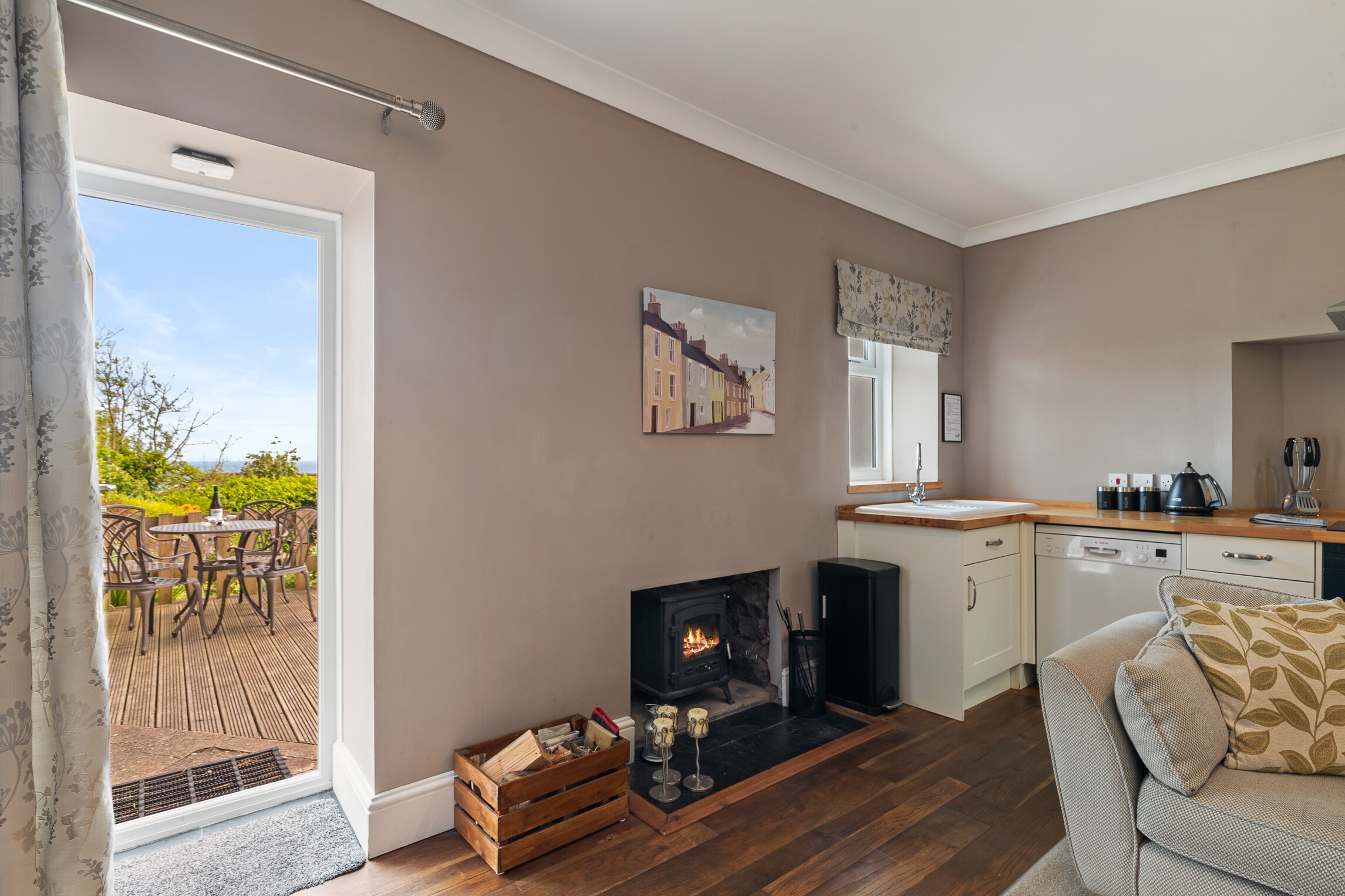 Sea Views, Log Burner, Dog Friendly