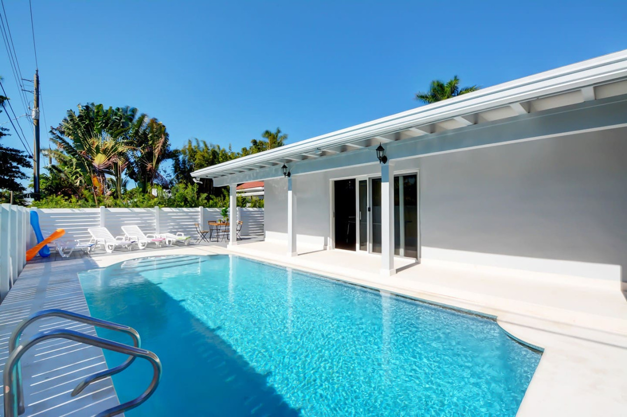 Property Image 1 - Luxury Villa with Heated Pool close to Beach