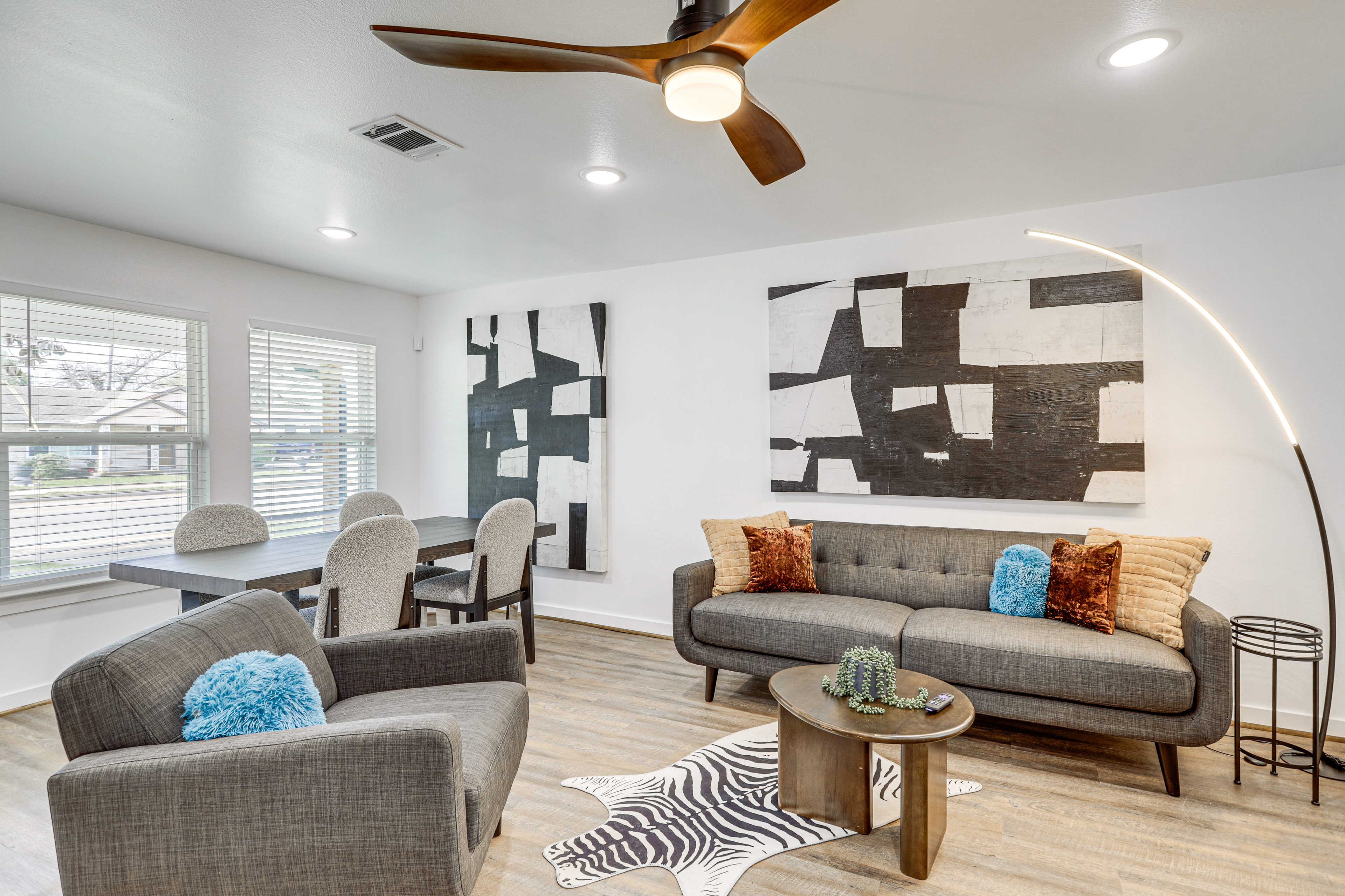 3 Mi to NRG Stadium: Sleek Houston Retreat!