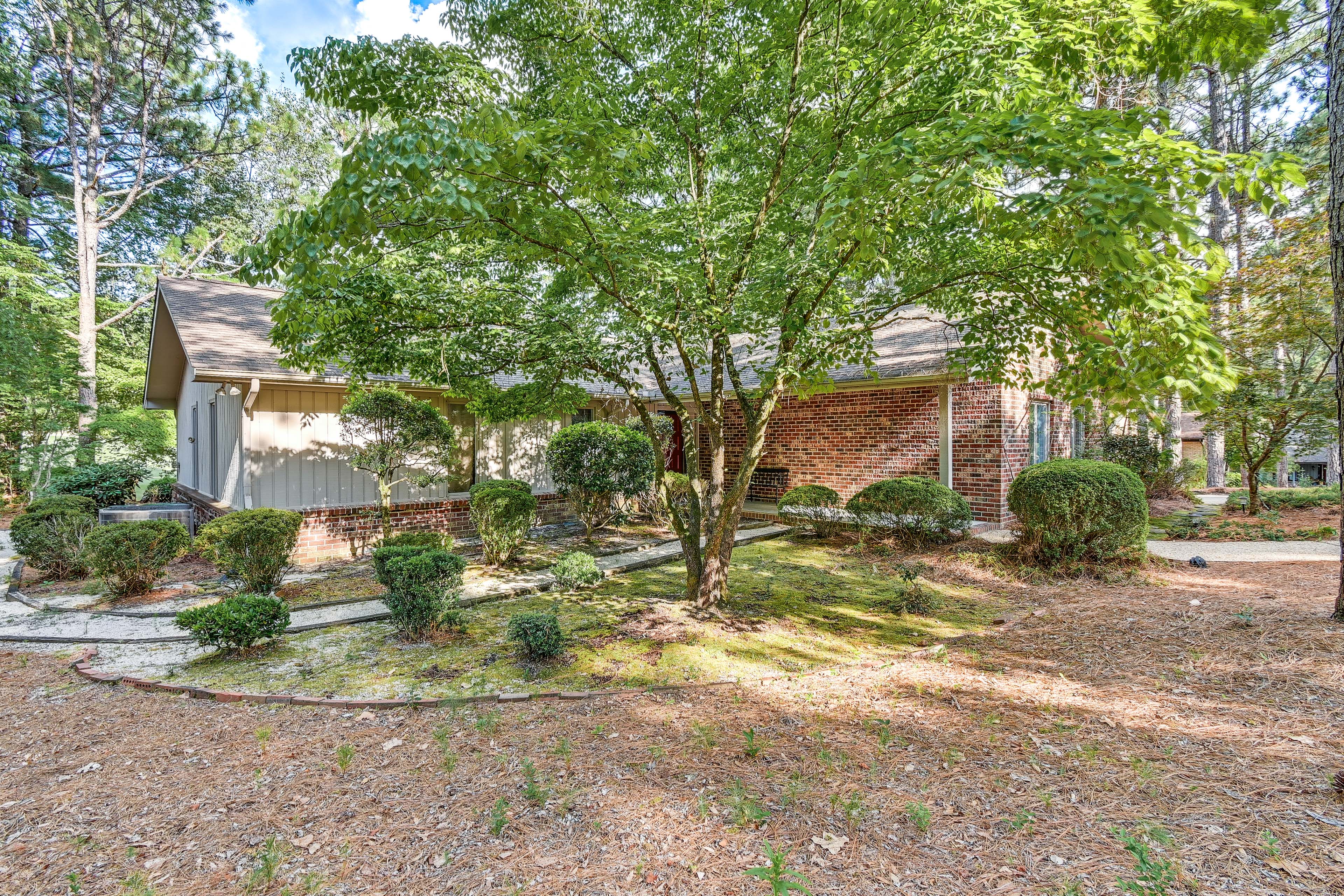 Charming Pinehurst Getaway w/ Golf Course View!