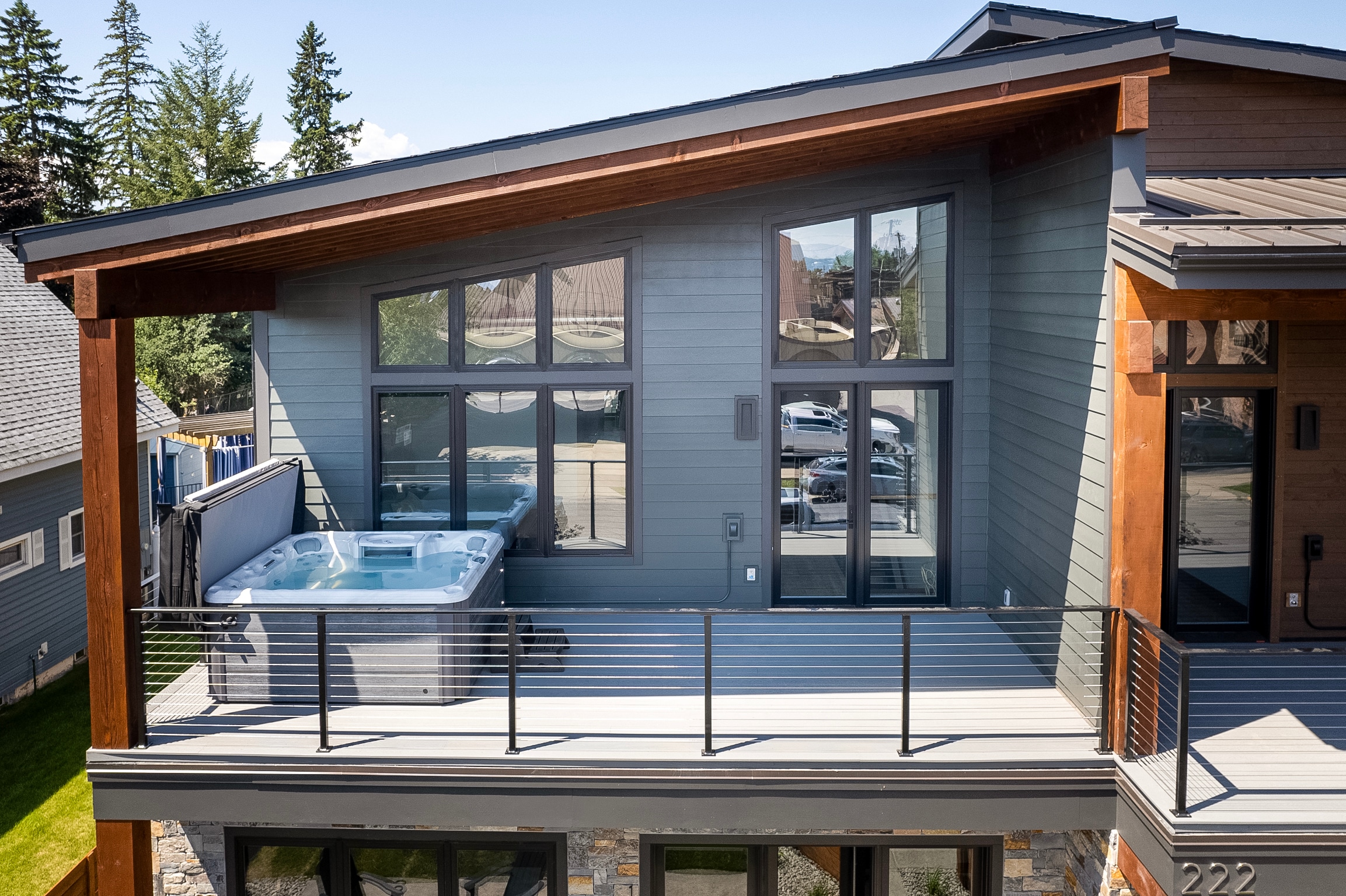 Hot tub & Balcony | Upper Level