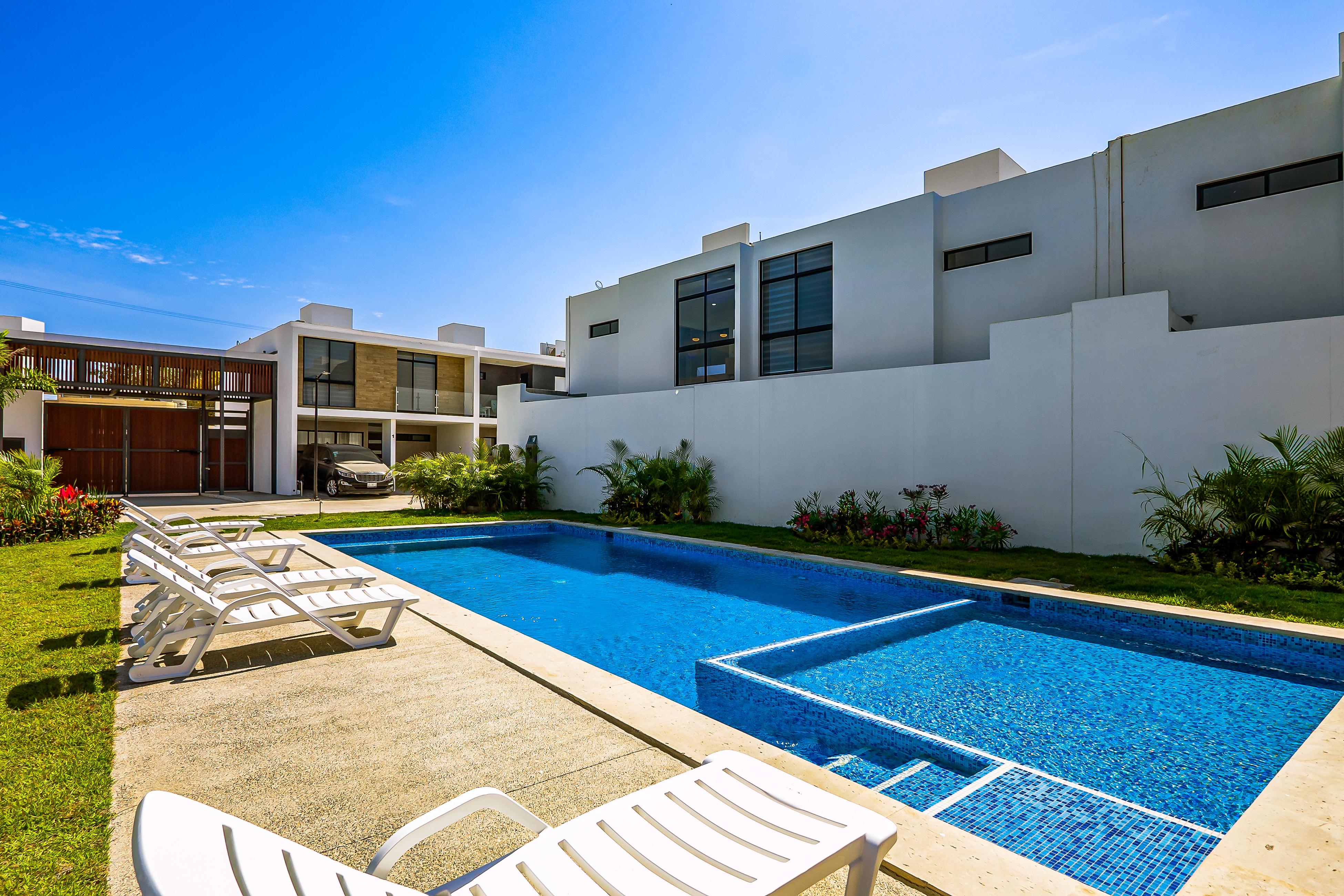 Property Image 1 - Porto Residencial, Unit 10