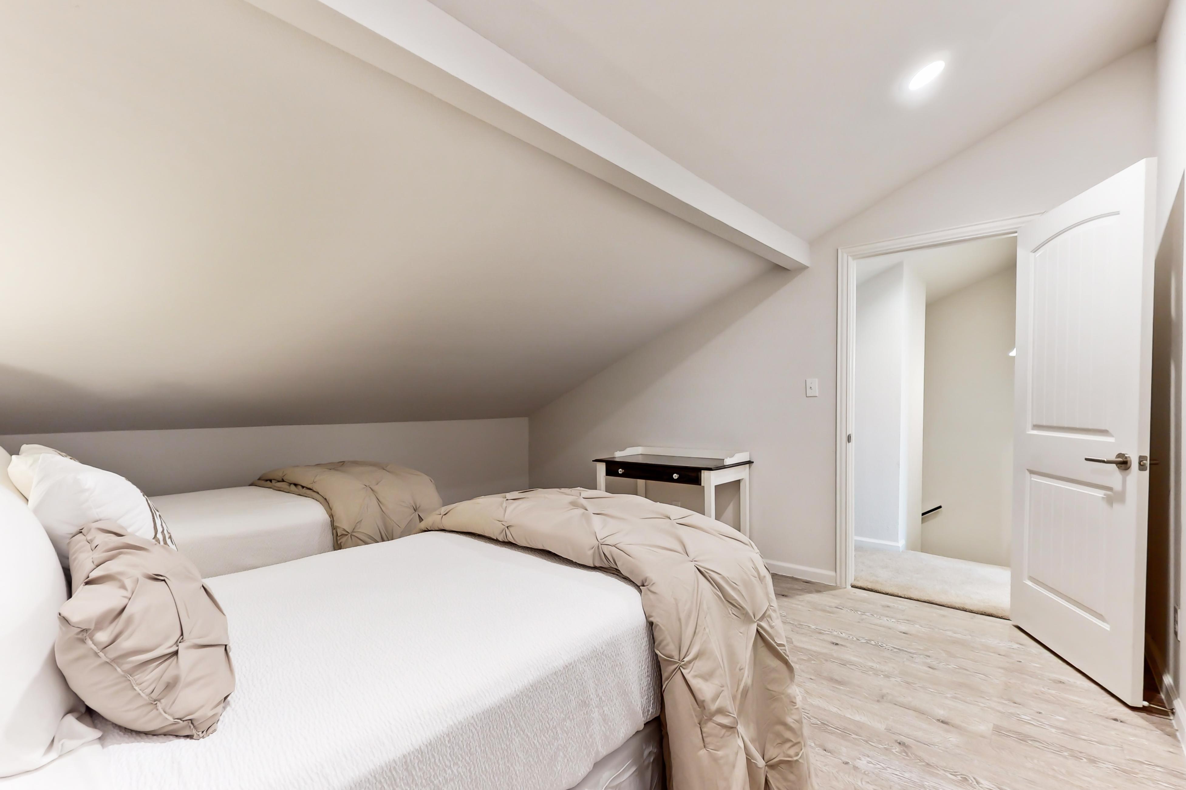 Rockport Waterfront Getaway #608