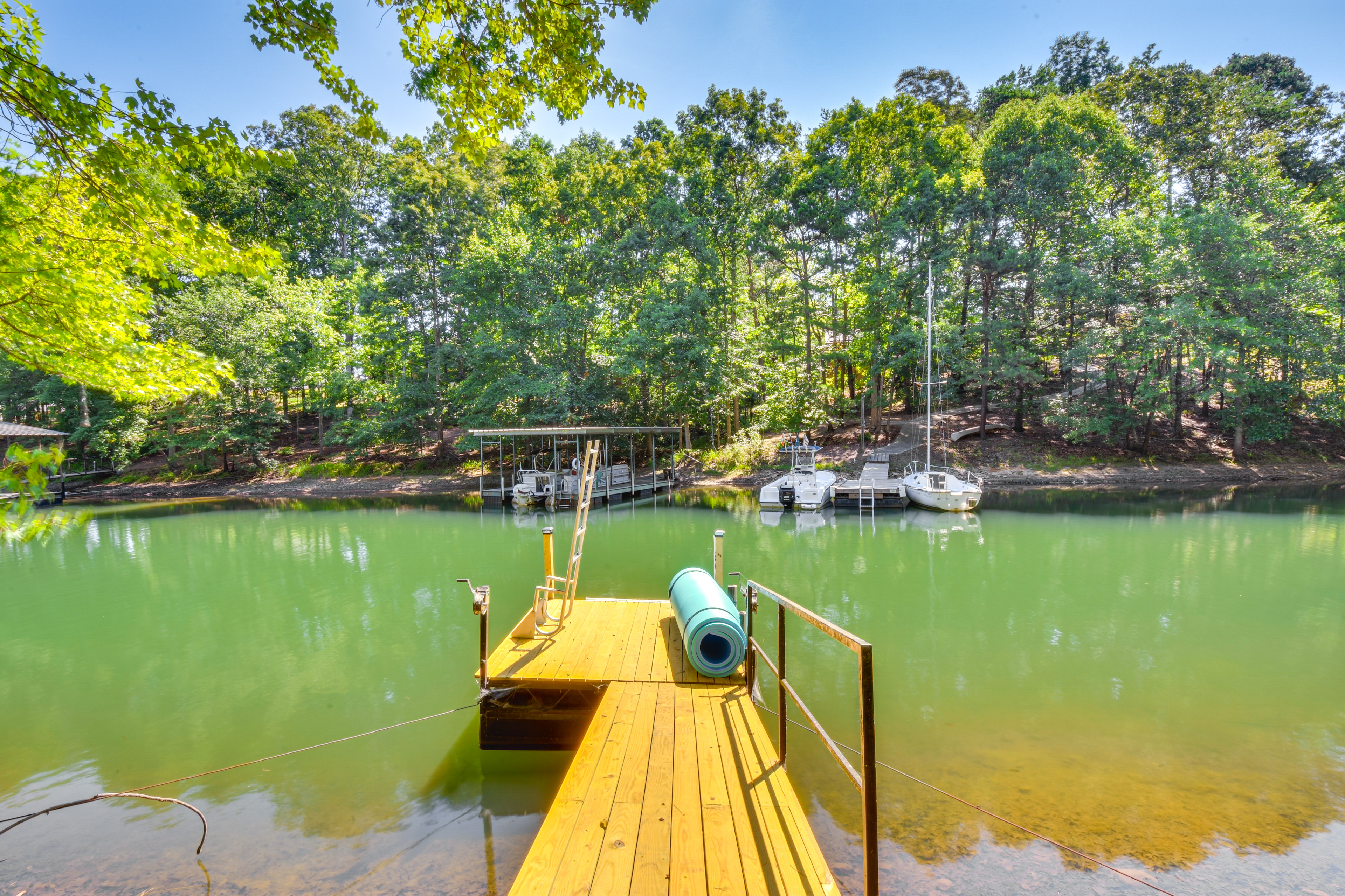 Property Image 2 - Anderson Retreat: Private Dock, Kayaks, Fire Pit!