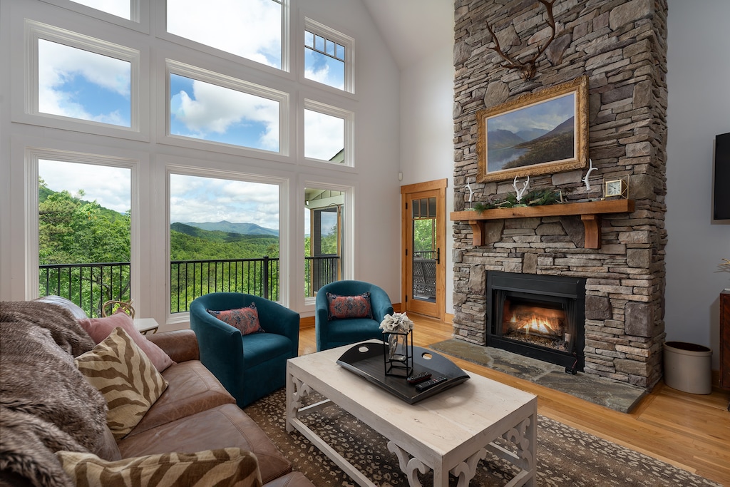 Welcome to Frolly Falls!