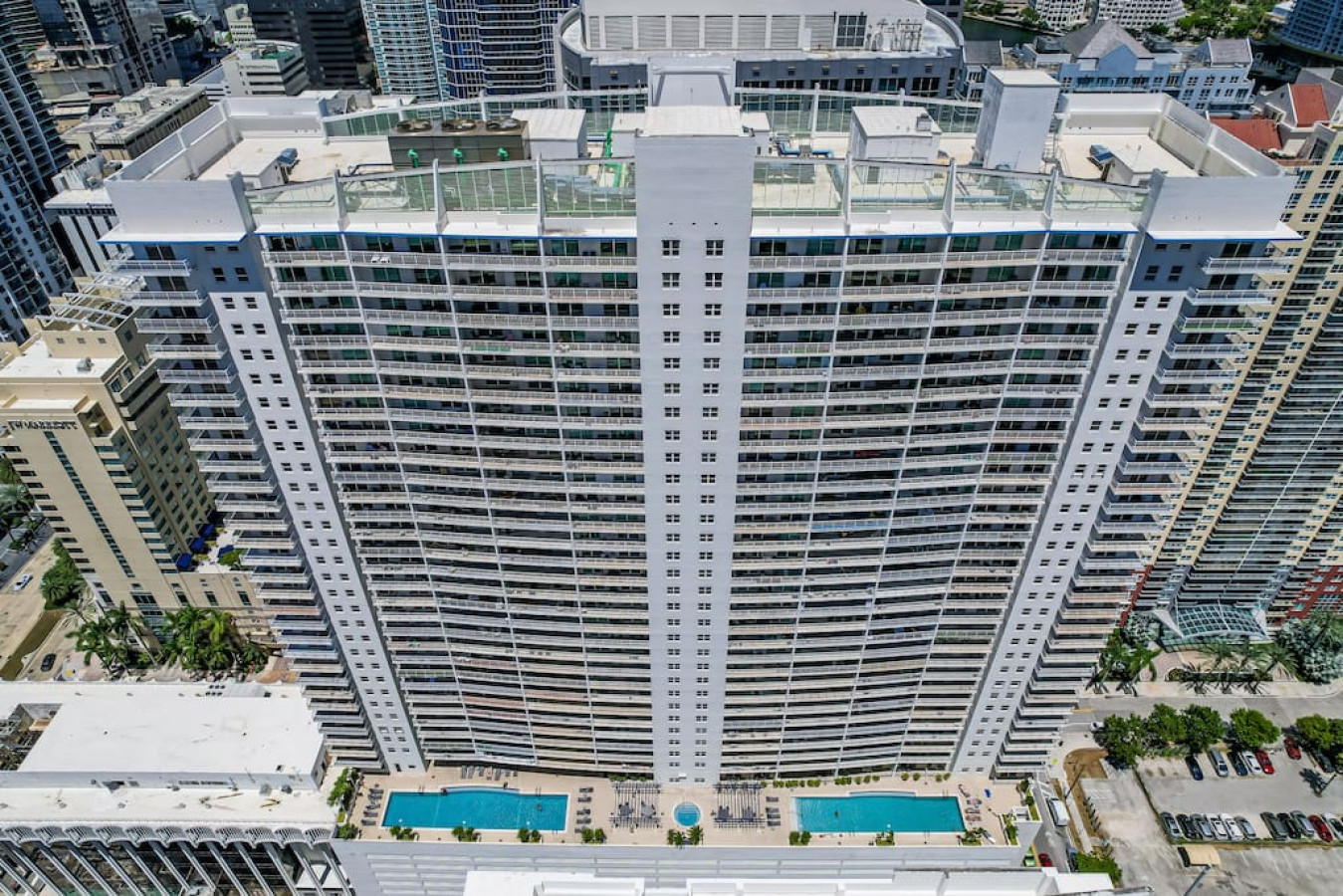 Majestic Penthouse w/ Ocean & City Views