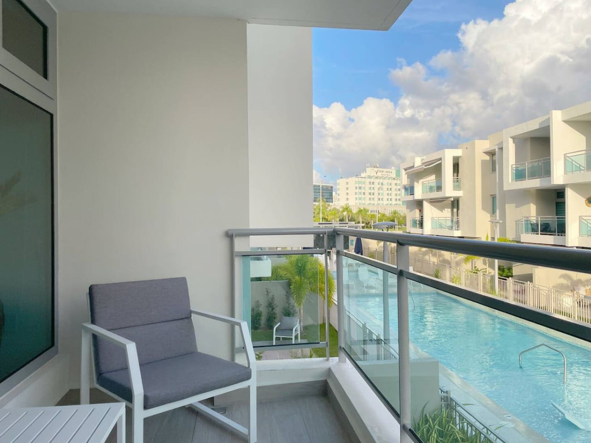 Property Image 1 - 2bd by Isla verde Beach with pool and balcony