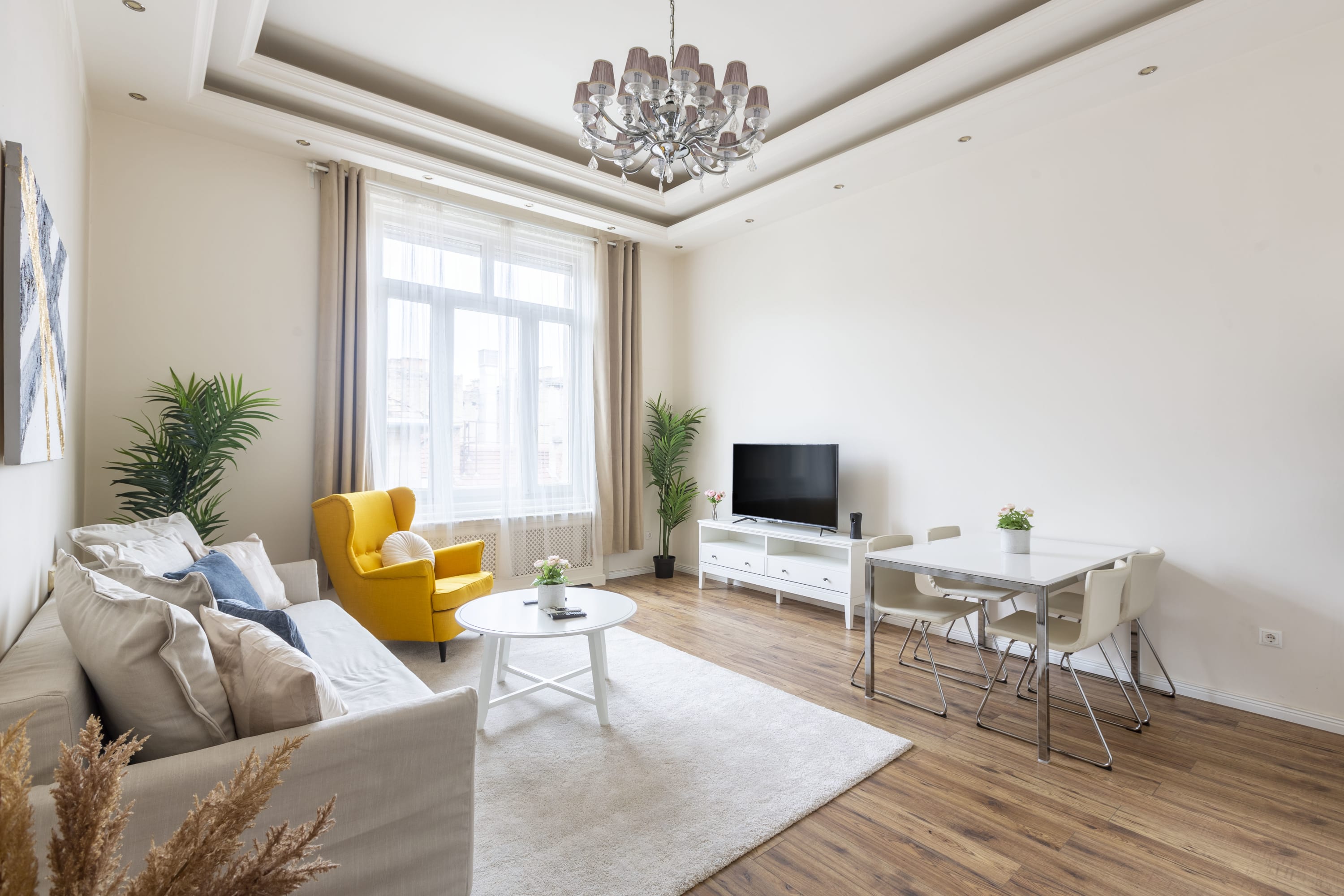 Property Image 2 - Luxurious Central Apartment in Liszt Ferenc Square