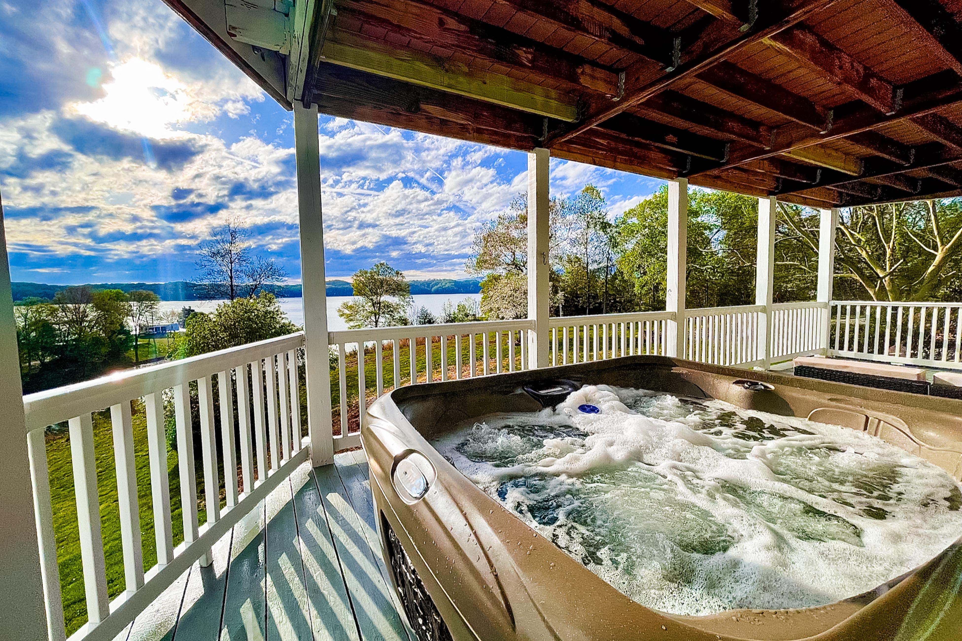 Property Image 2 - Smoky Mountain Lake Retreat