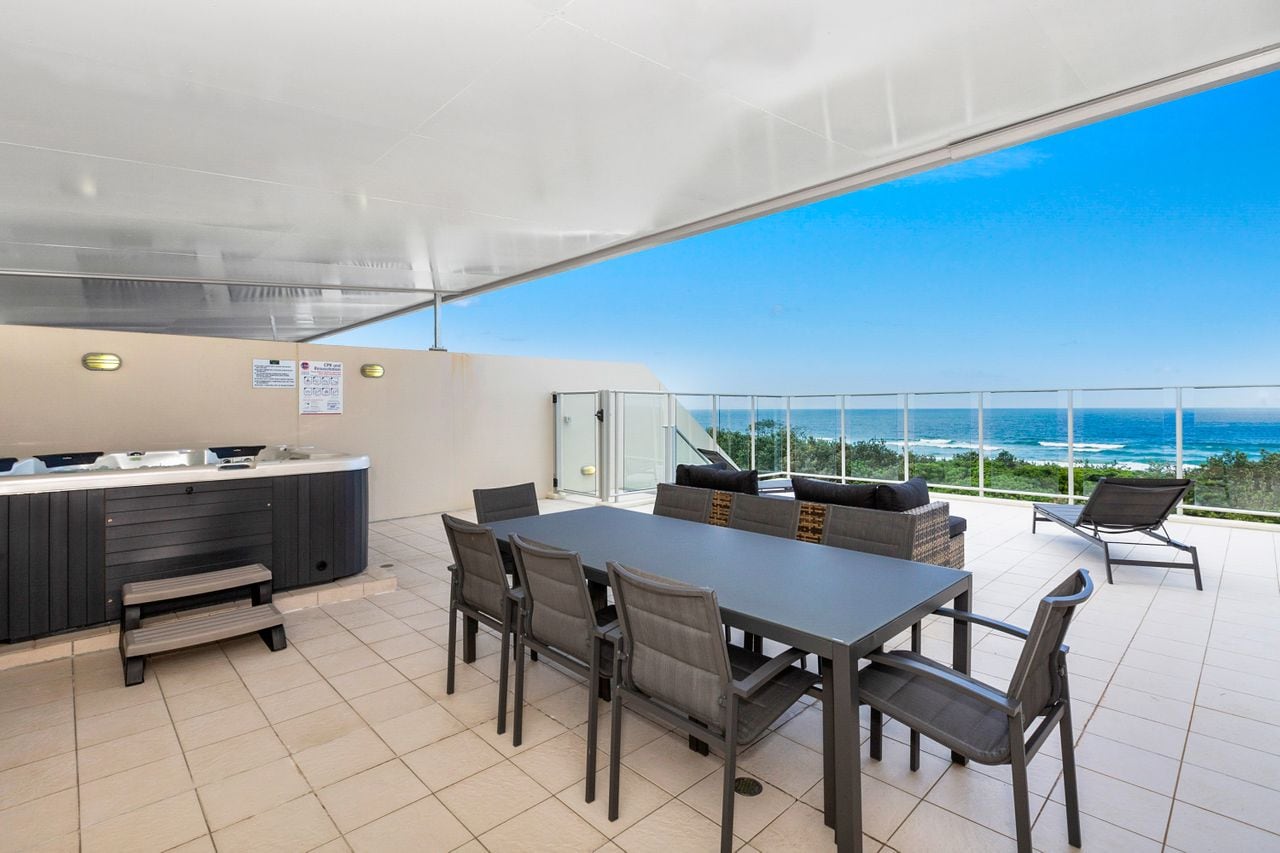 Property Image 1 - Luxury Apartment 1324 at Bells Boulevard