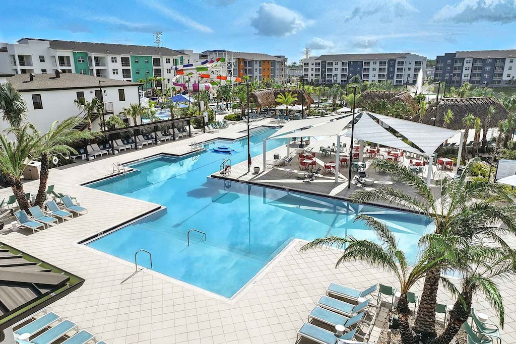 Grand Pool at Villatel Orlando Resort