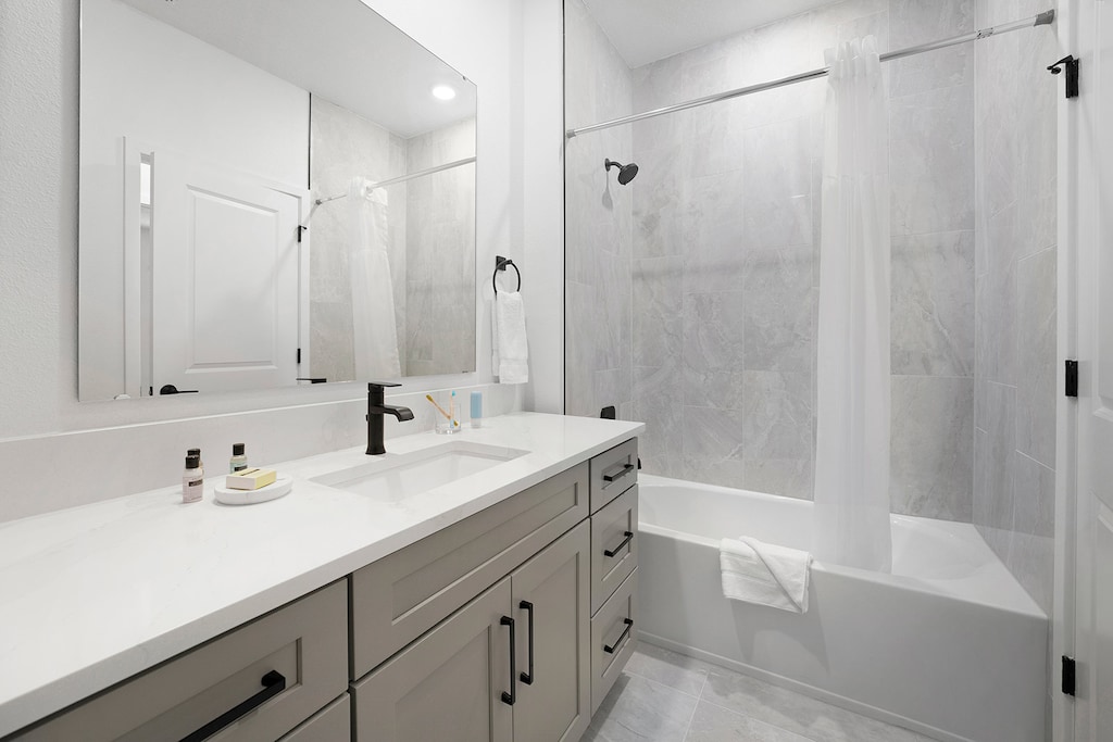 Upstairs Bath