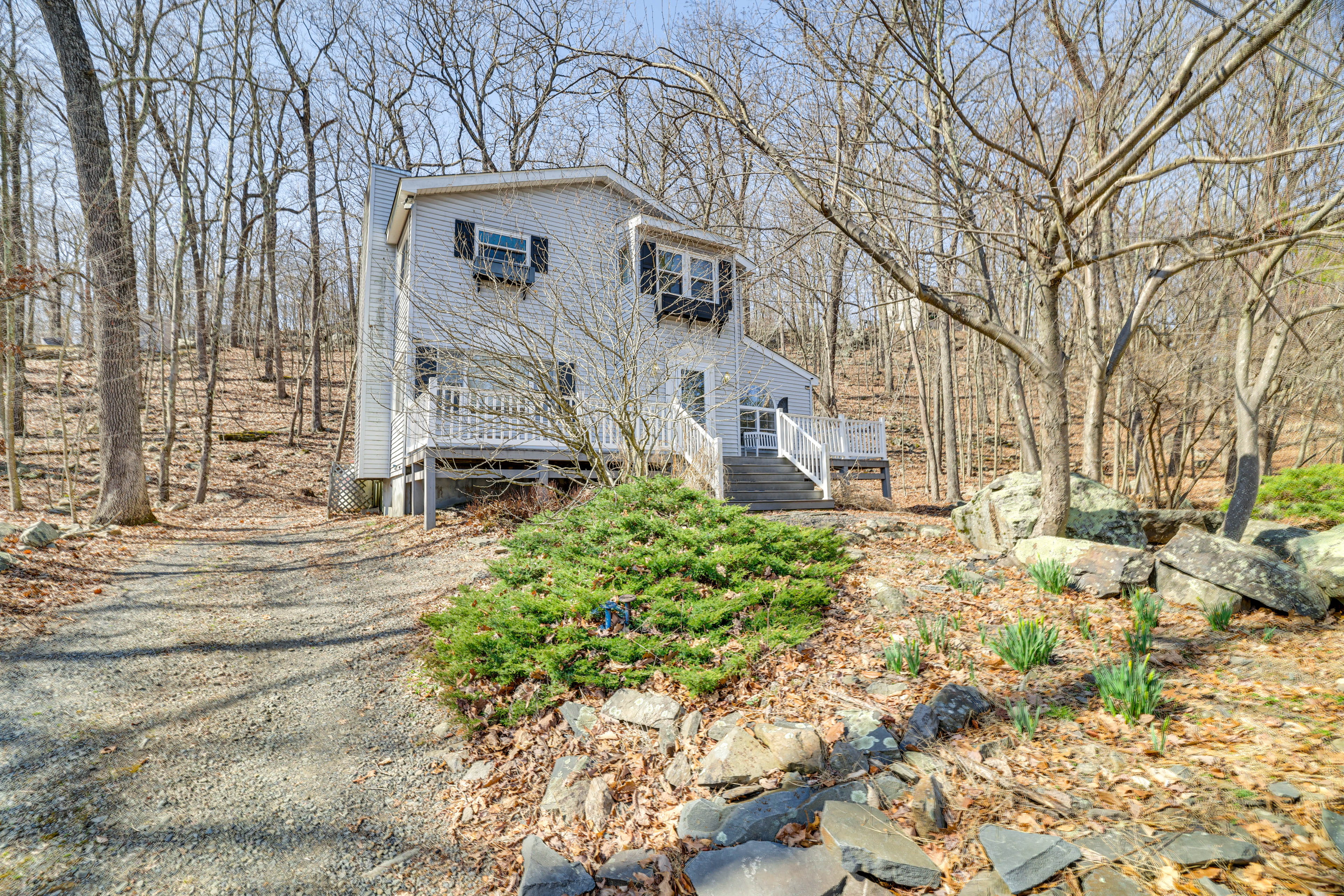 Charming Bushkill Retreat w/ Private Deck & Grill!