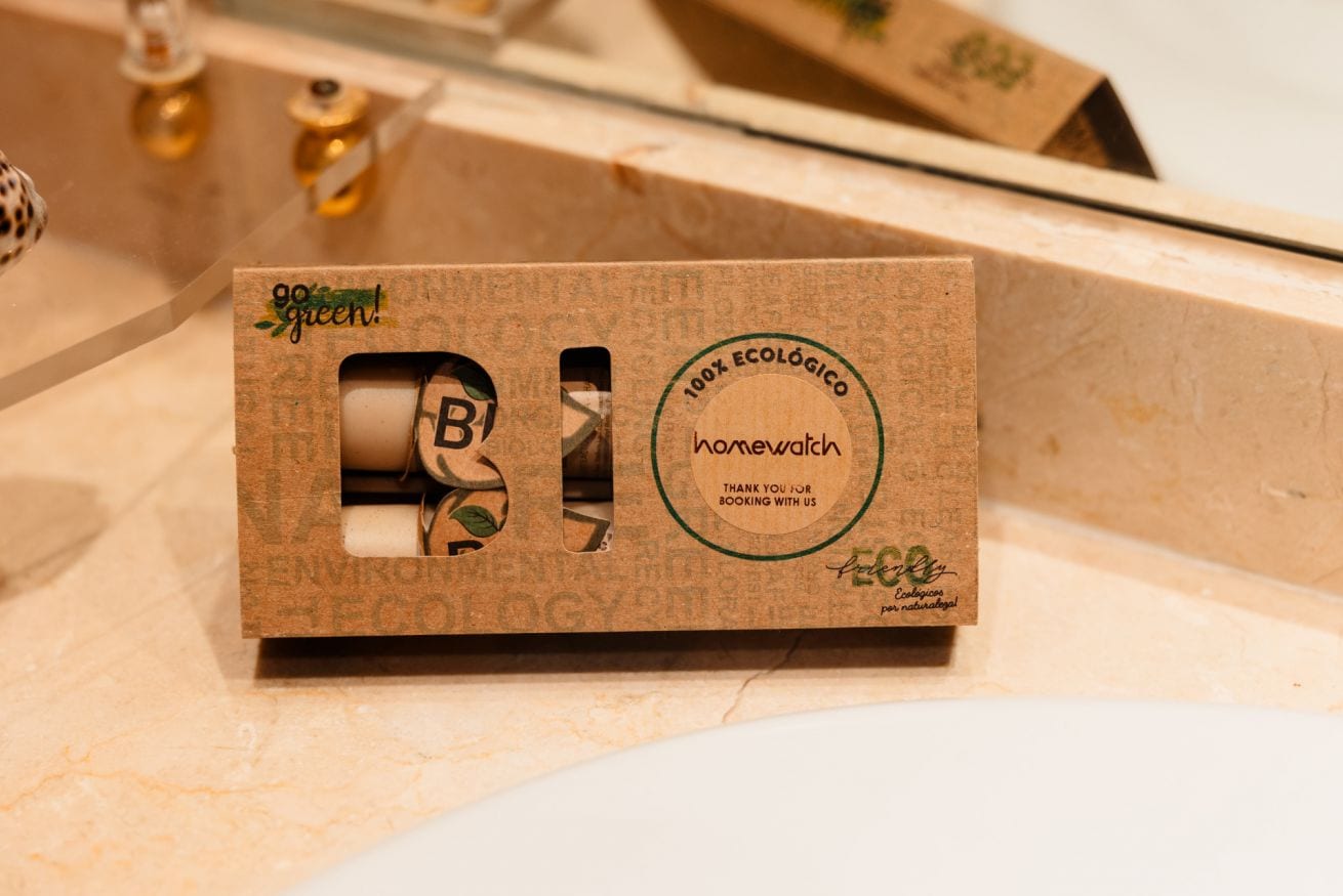 Ground-floor apartment with terrace, garden and pool in Puerto Banús, Marbella