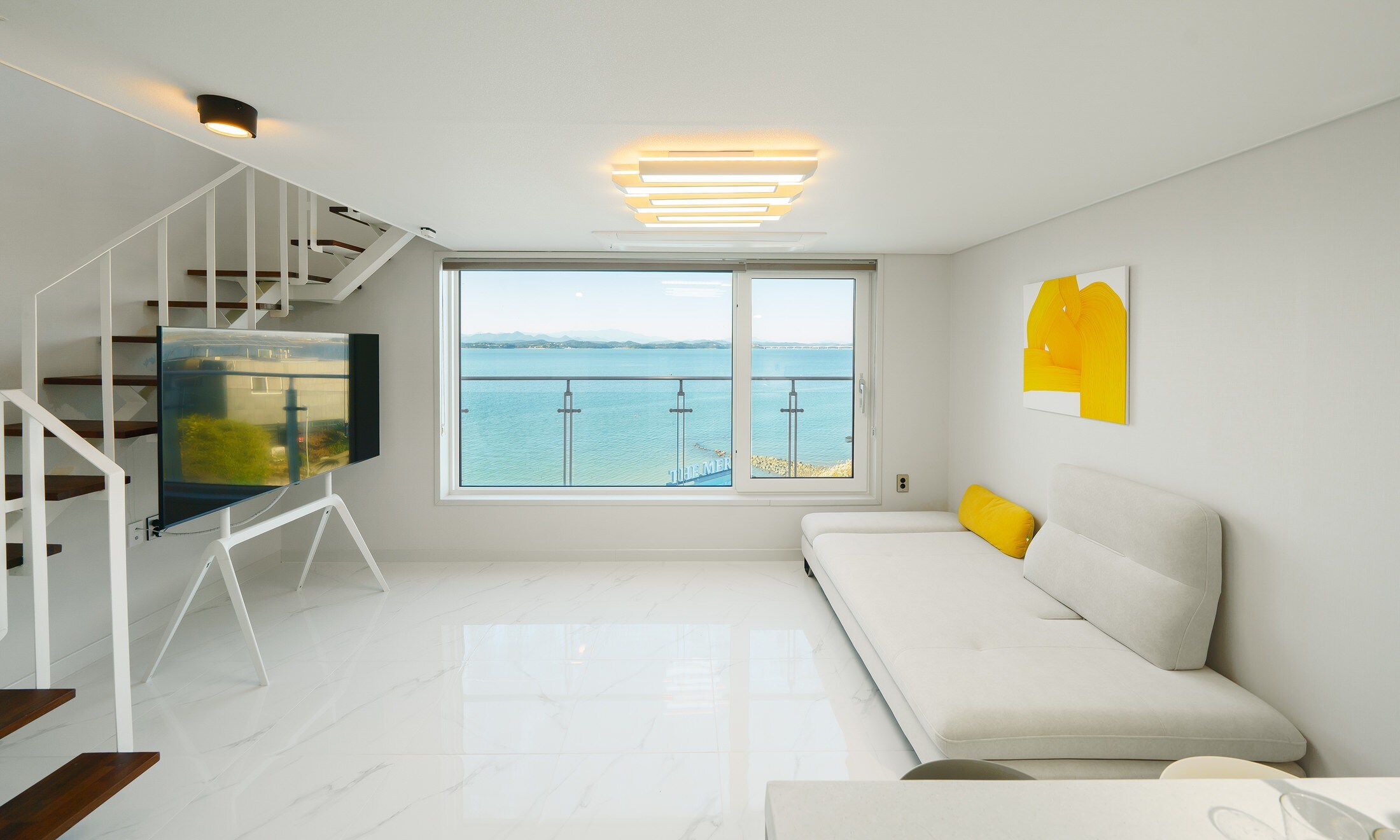 Property Image 2 - Ocean 02 