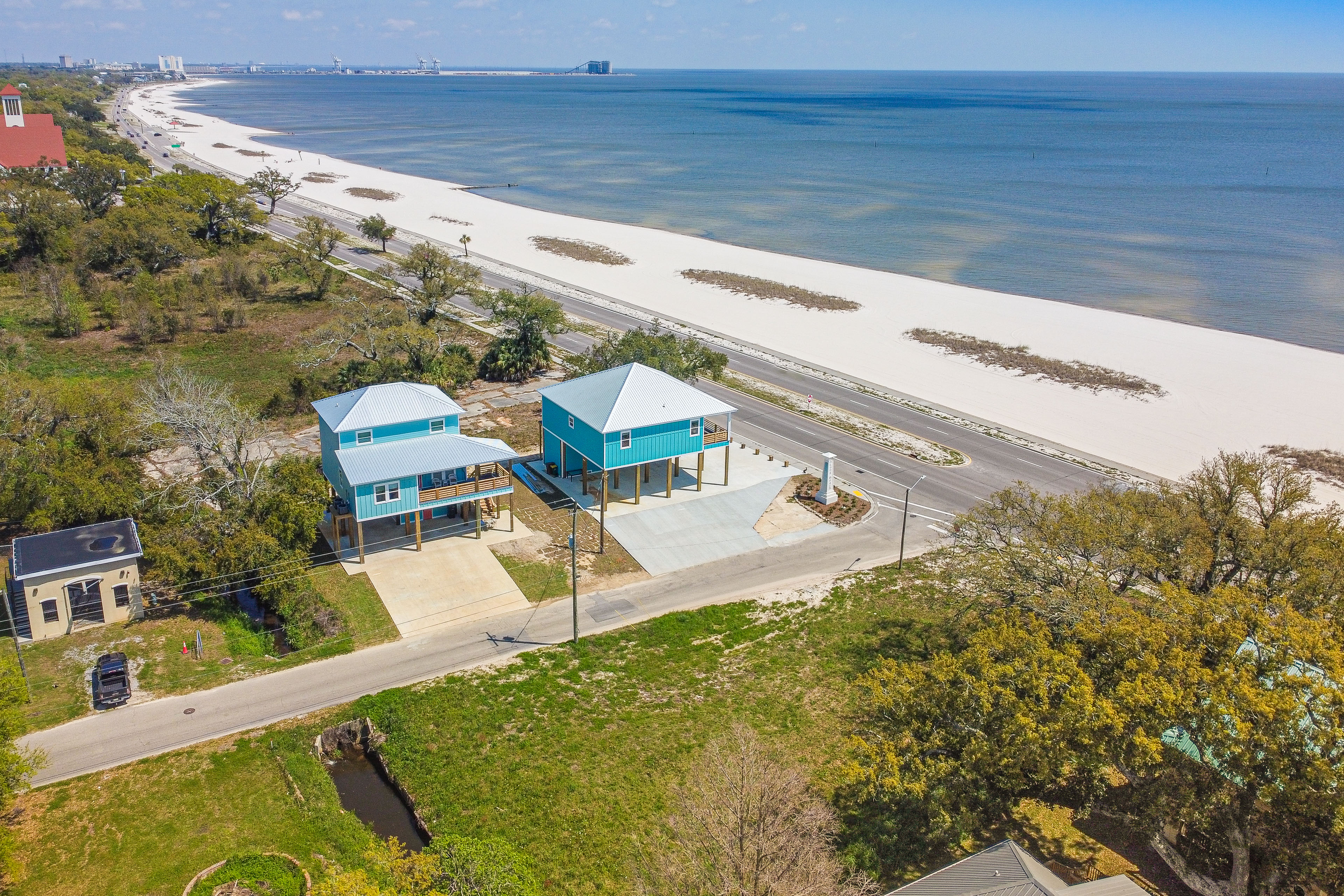 Property Image 1 - Long Beach Home w/ Views & On-Site Beach Access!