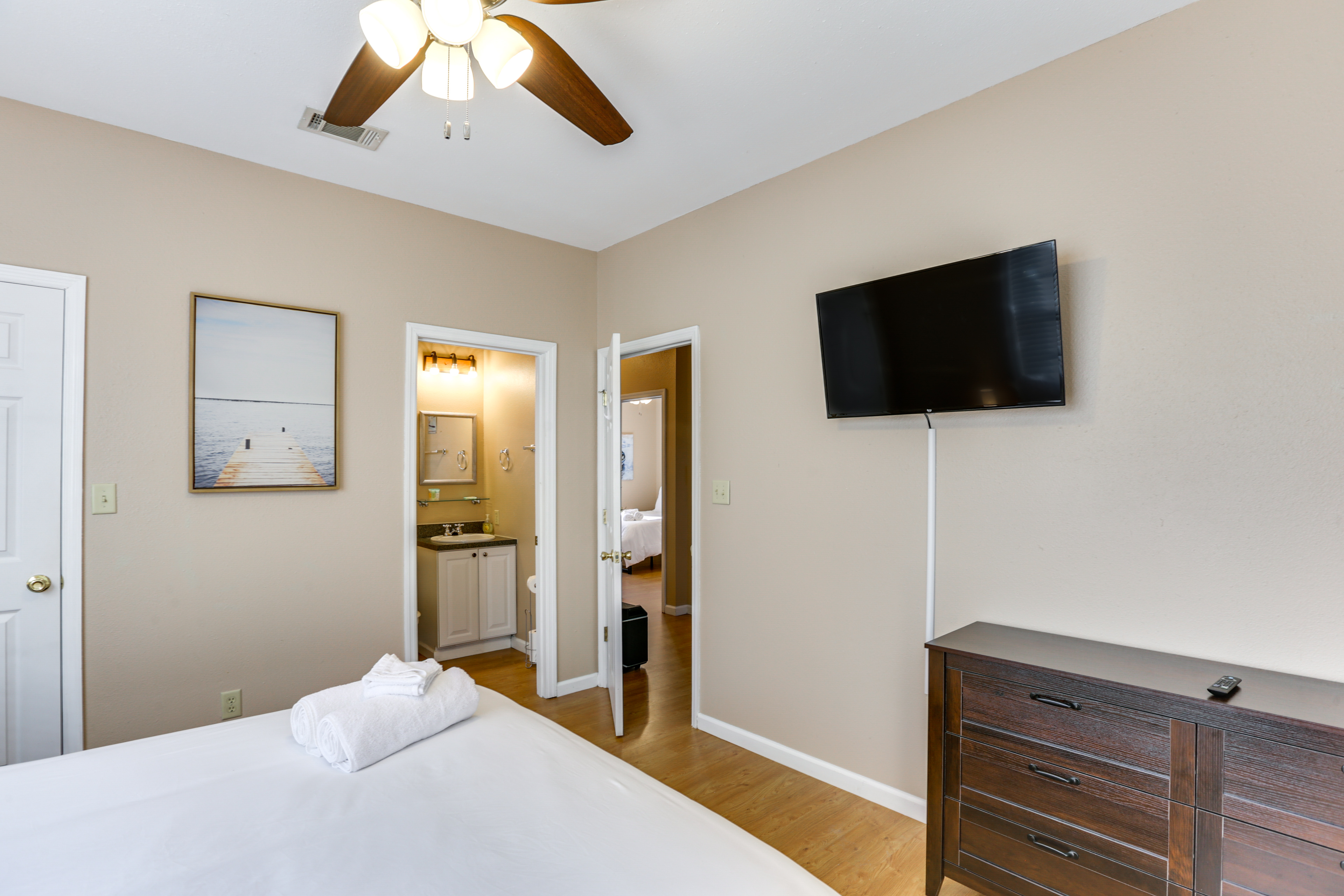 'Lucky 8 Lake House' in Bainbridge w/ Private Dock