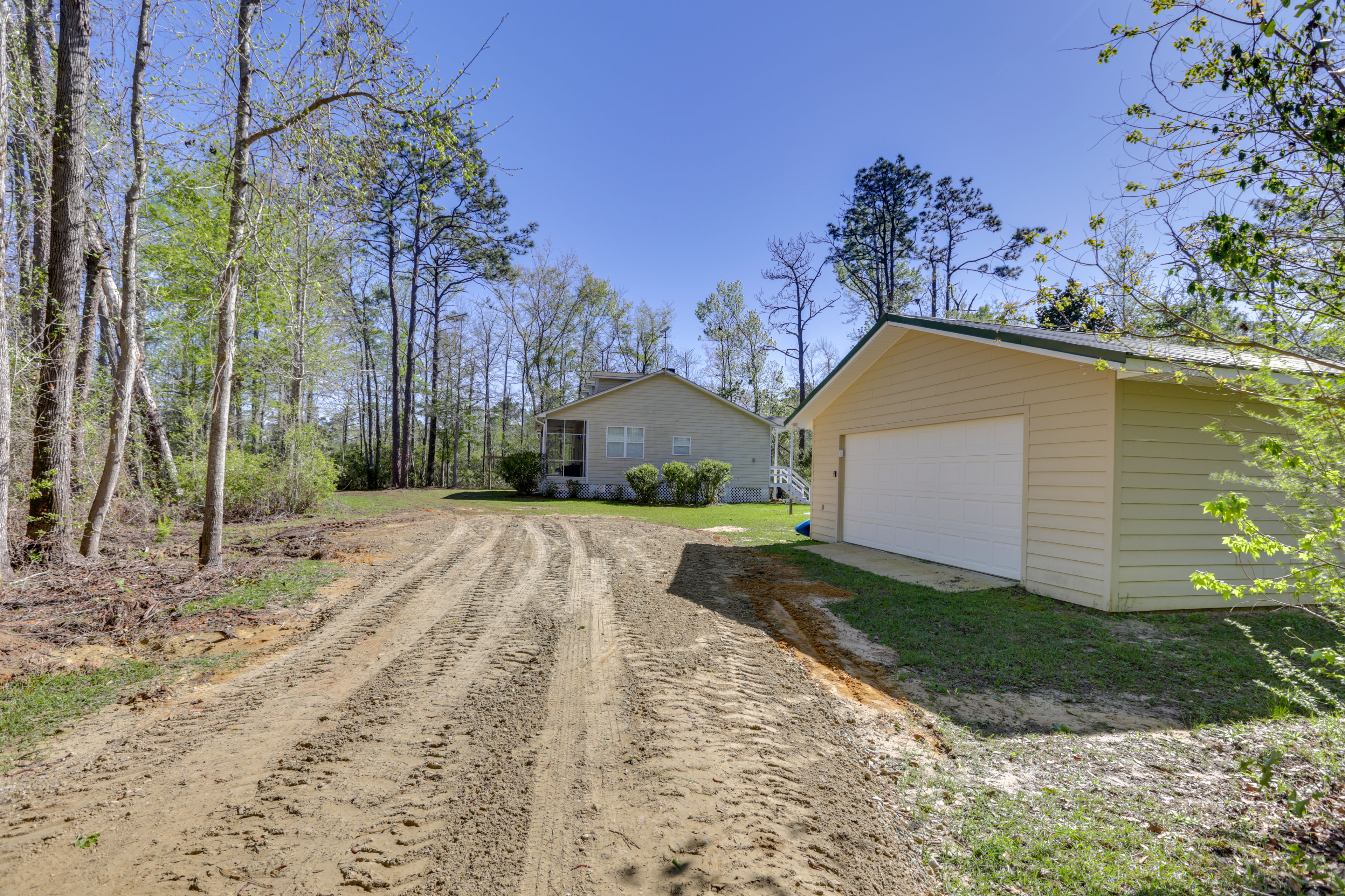 Property Image 2 - Bainbridge Home w/ Cove & Lake Seminole Access!