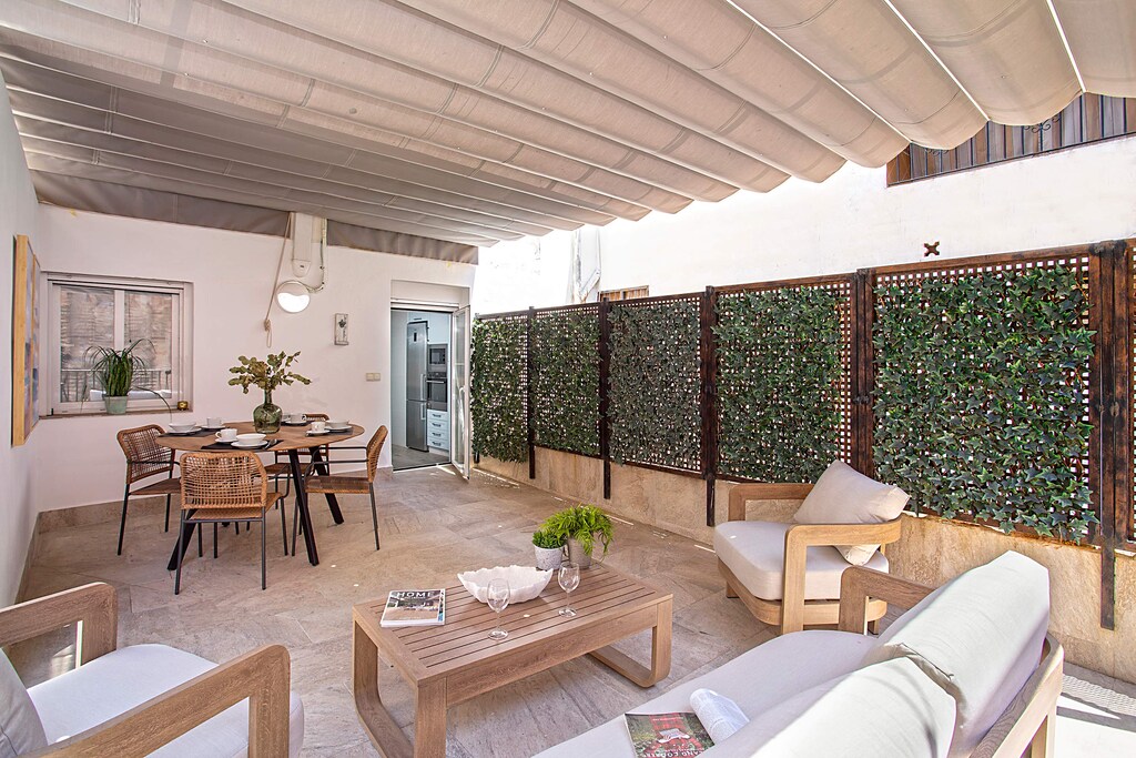 Rooms: Balcony/Terrace