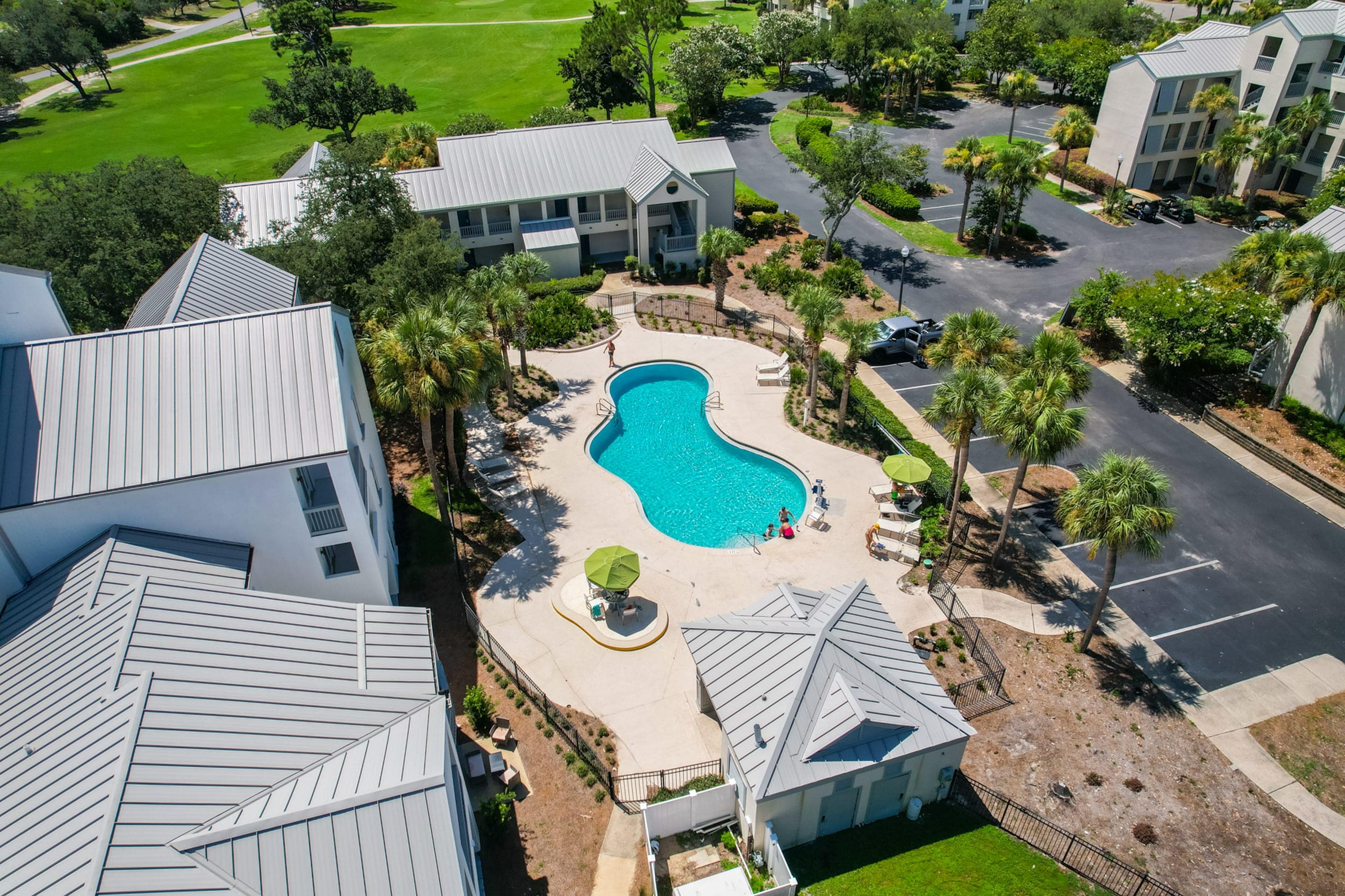 The Cay - Sparkling Swimming Pool