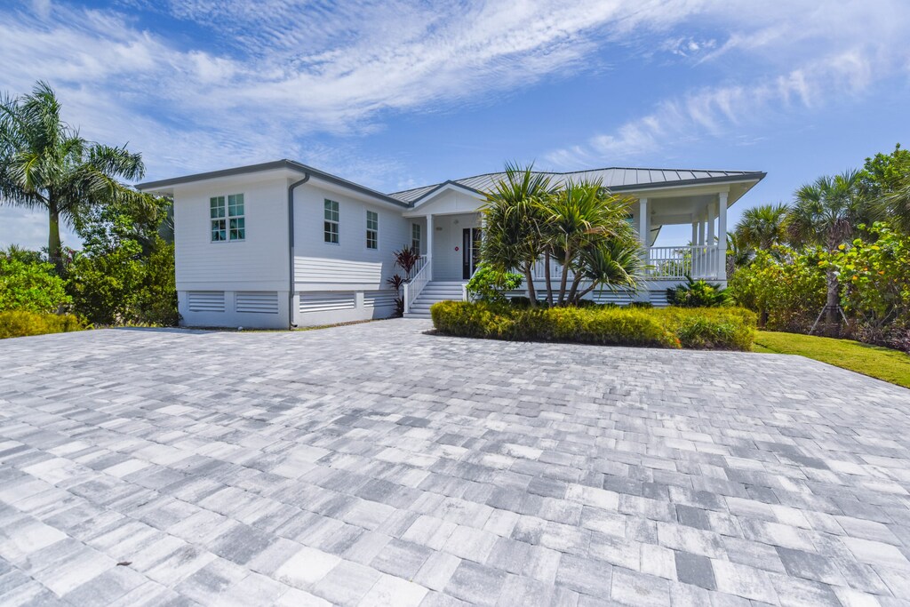 Large Driveway for Multiple Vehicles