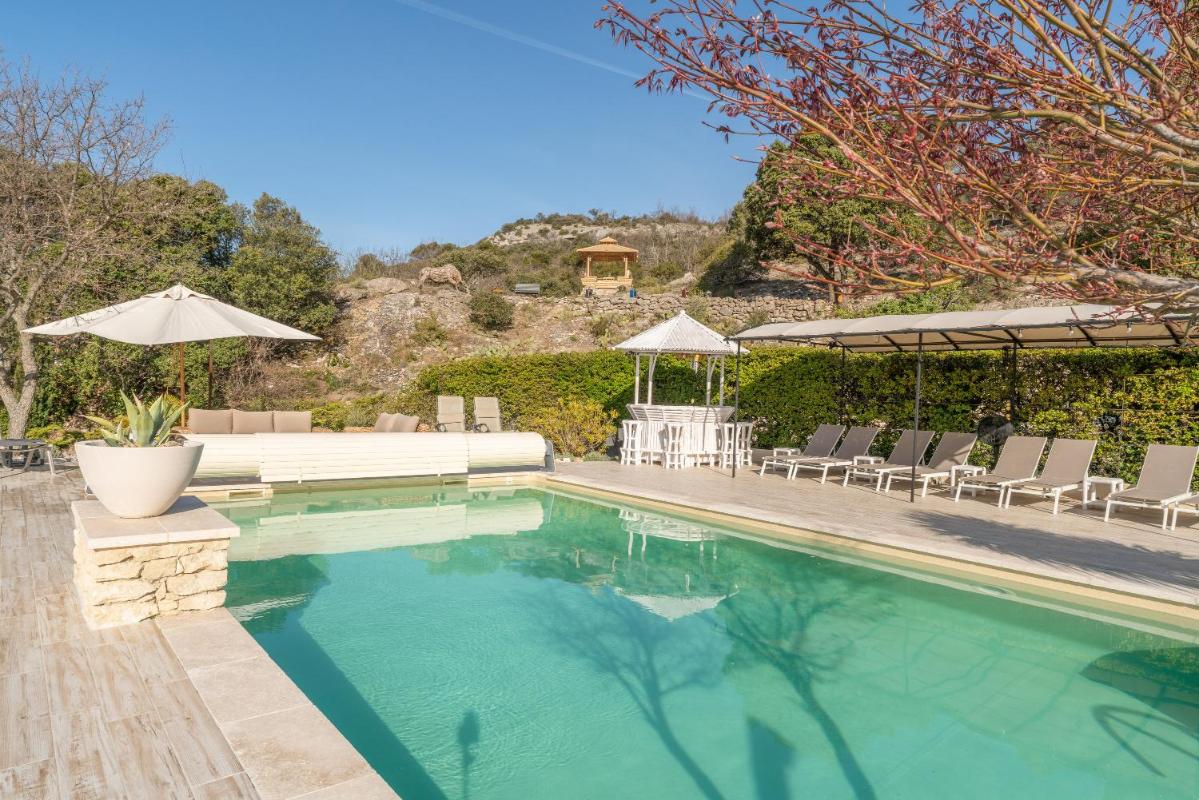 Property Image 2 - Provencal villa with private pool and huge garden - By FeelLuxuryholidays