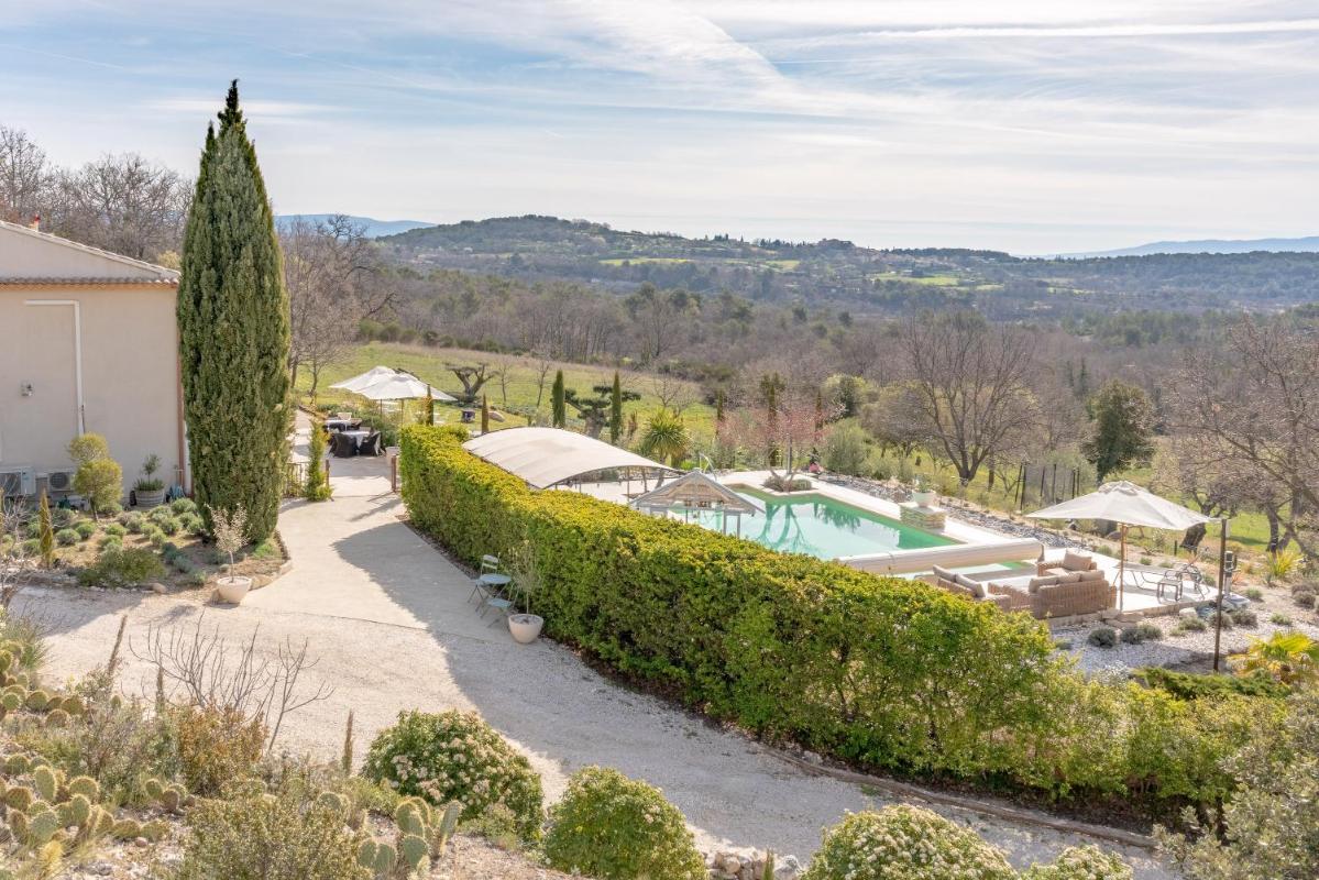 Property Image 1 - Provencal villa with private pool and huge garden - By FeelLuxuryholidays