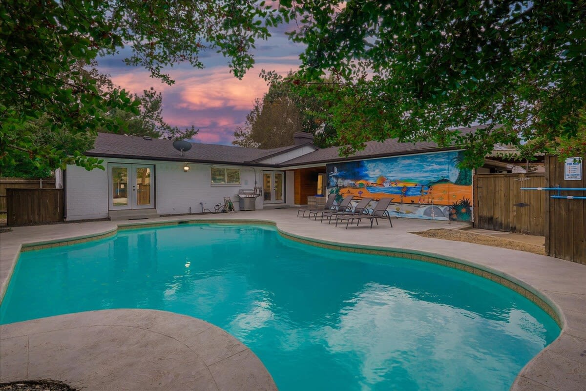 Property Image 1 - Your Modern and Bright Home w/ Private Pool