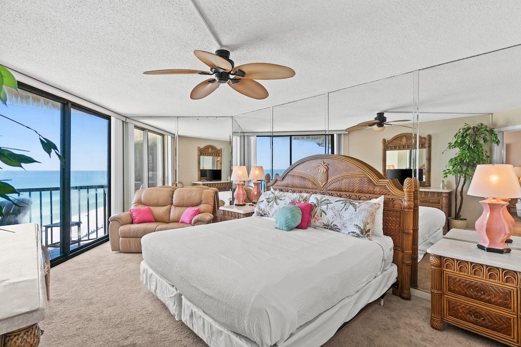 Gulf Front Main Bedroom with King Bed