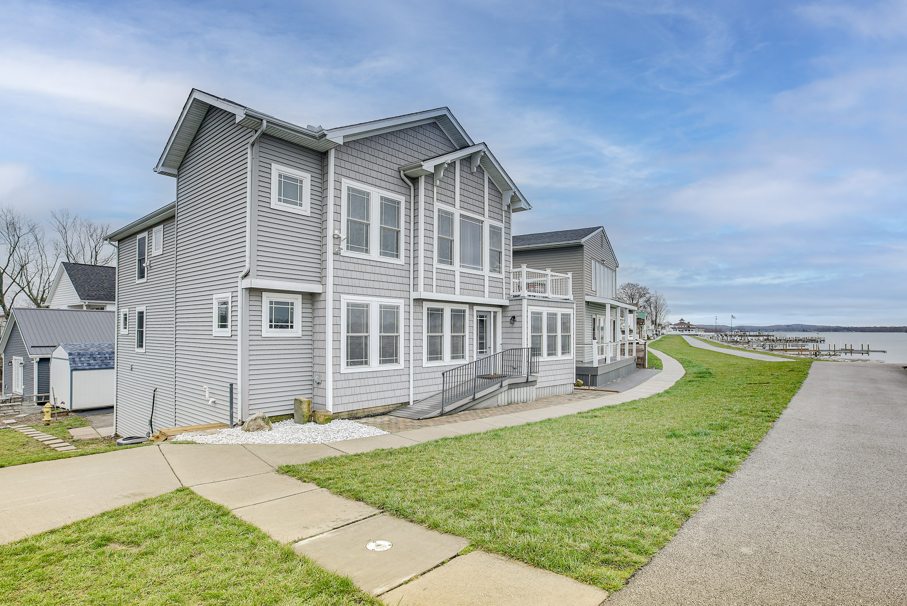 Property Image 2 - Waterfront Buckeye Lake House: Deck + Views!