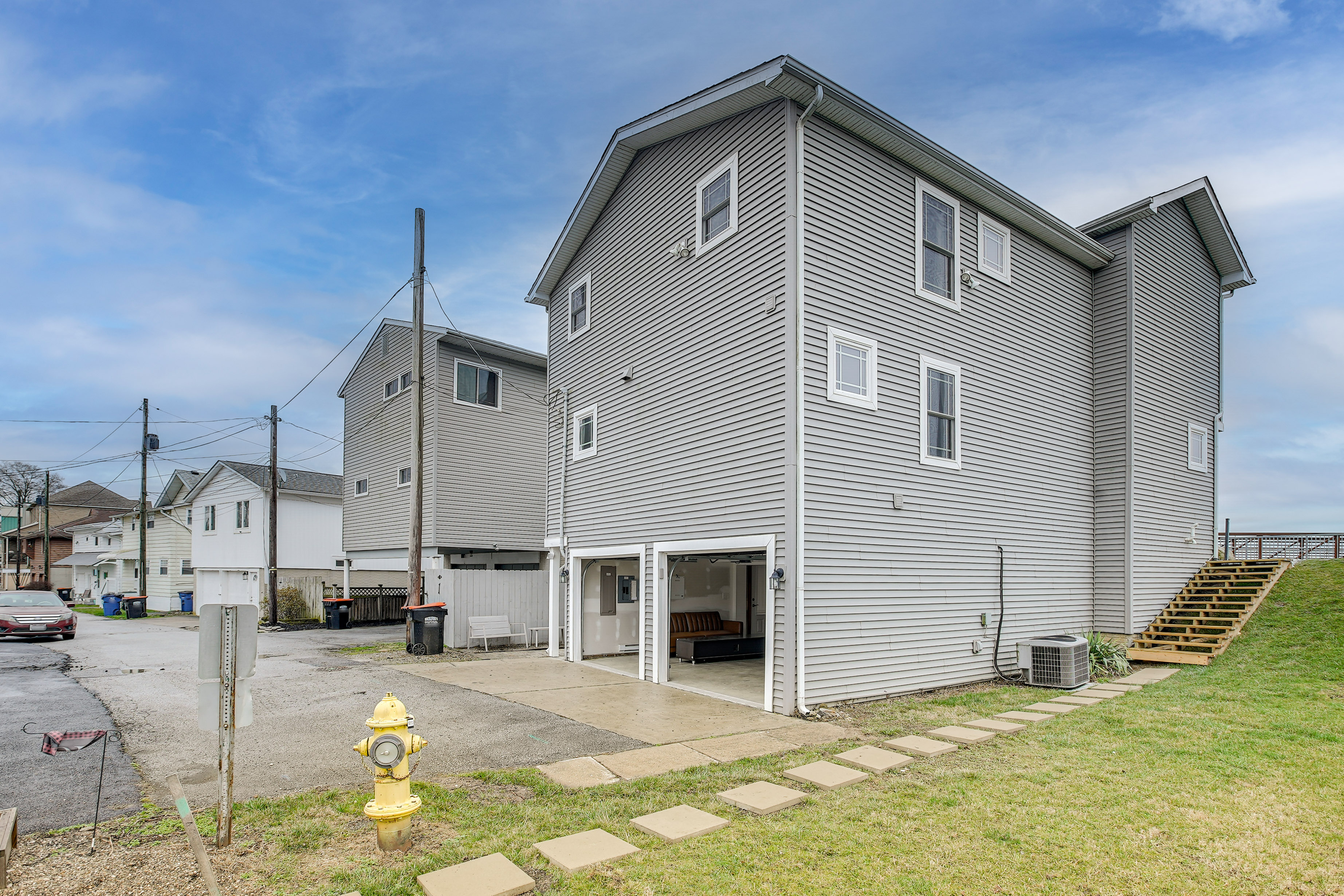 Waterfront Buckeye Lake House: Deck + Views!