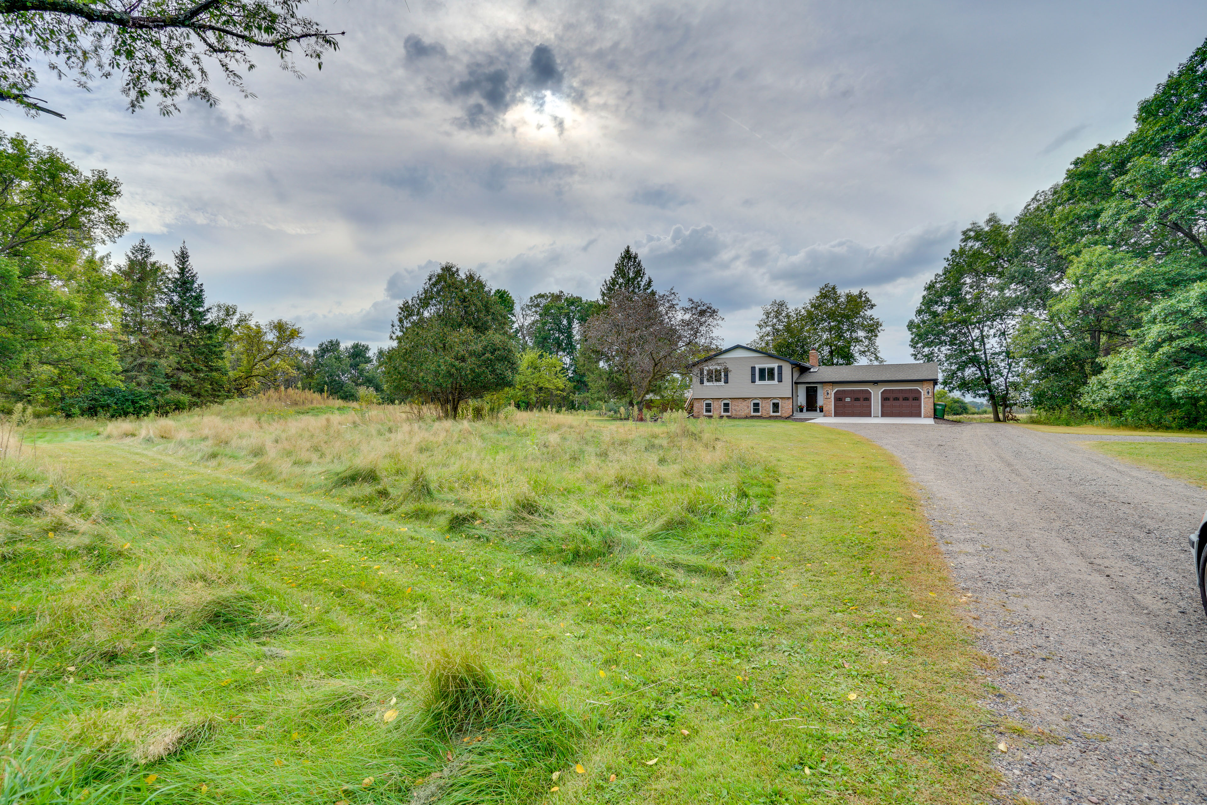 Property Image 1 - Blaine Vacation Rental w/ Heated Pole Barn!