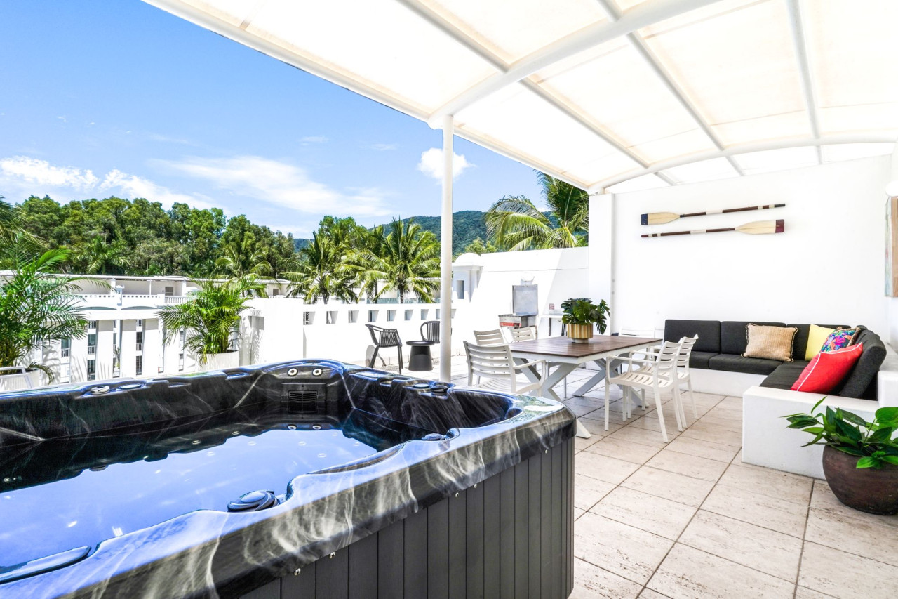 Property Image 1 - Beach Club Luxury apartment with Rooftop Spa