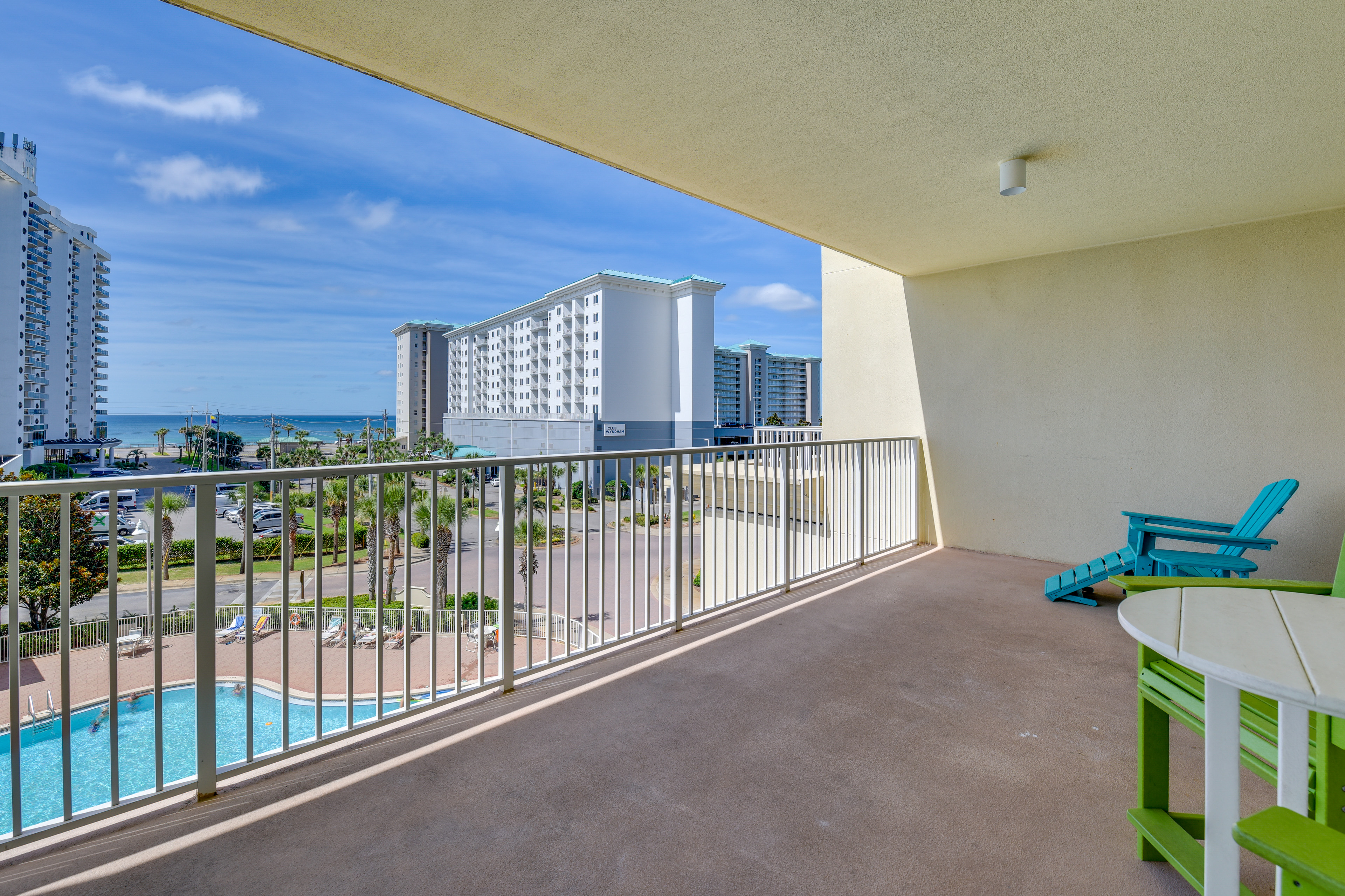 Ocean-View Miramar Beach Condo: Snowbird Friendly!