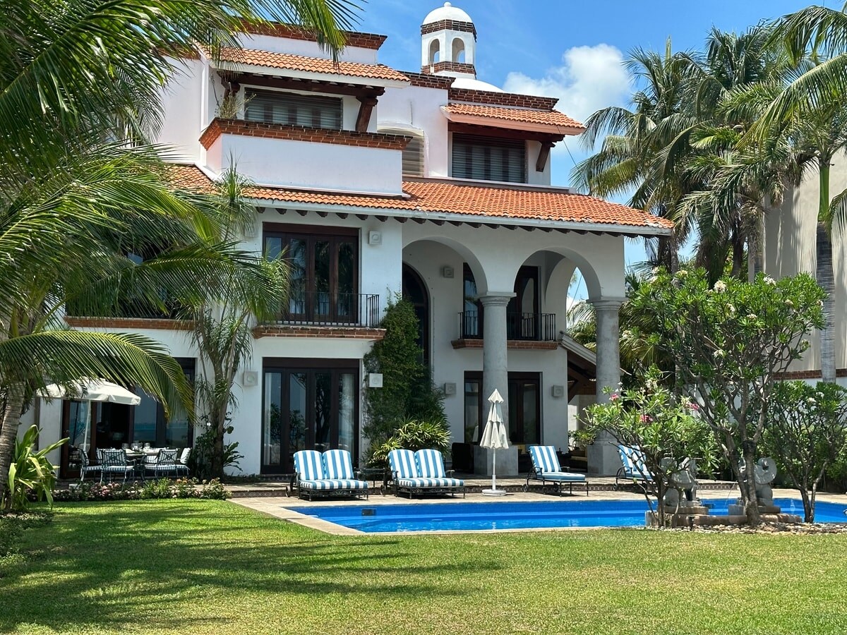 Property Image 1 - Villa del Sol