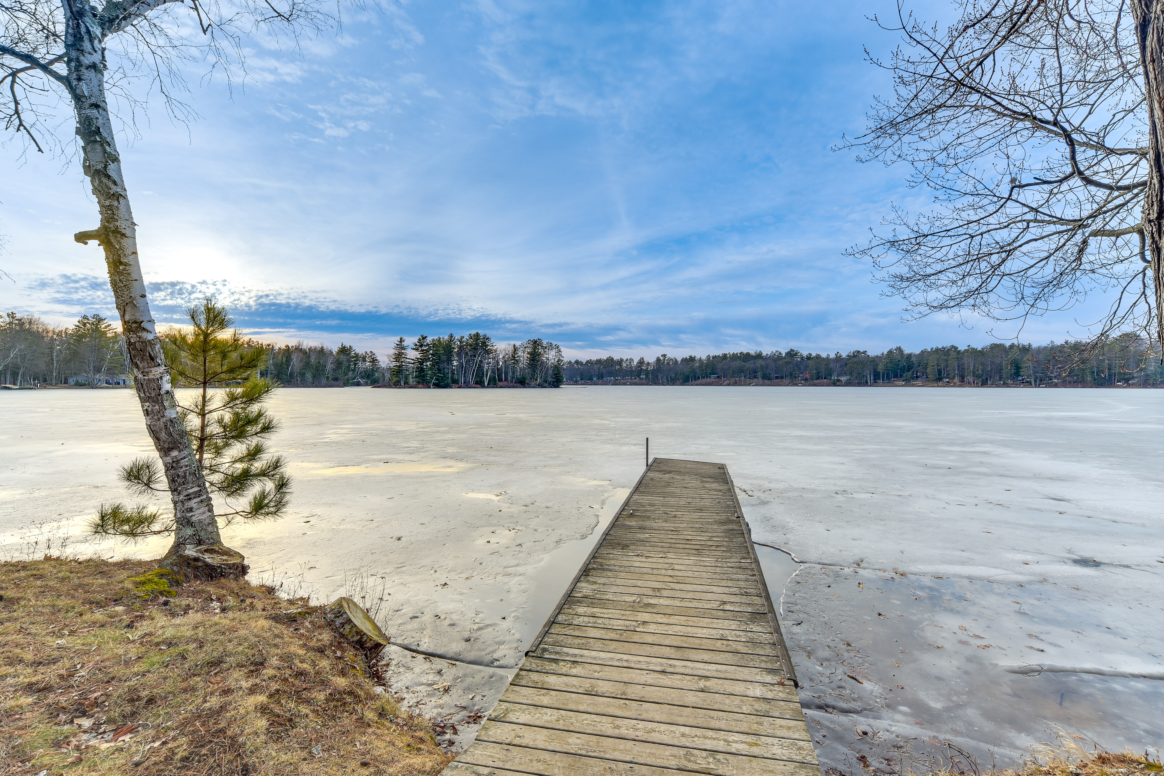 Property Image 2 - Pet-Friendly Couderay Cabin w/ Boat Dock + Grill!