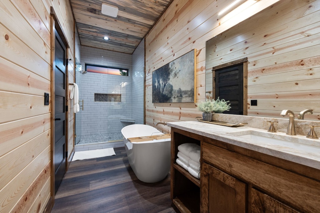 Full size stand up shower