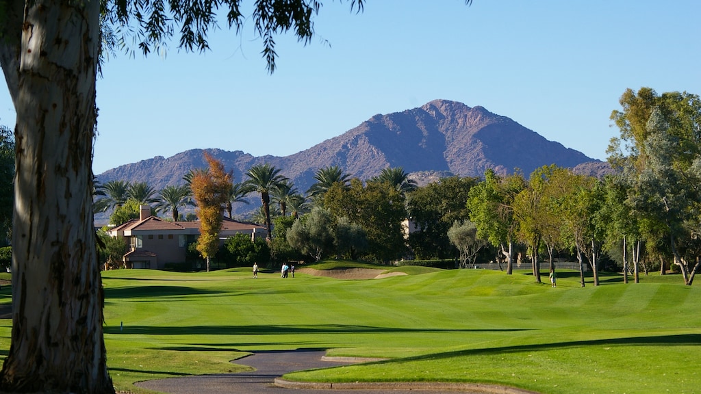 12 minutes to Troon North Golf Club and many other legendary golf courses nearby