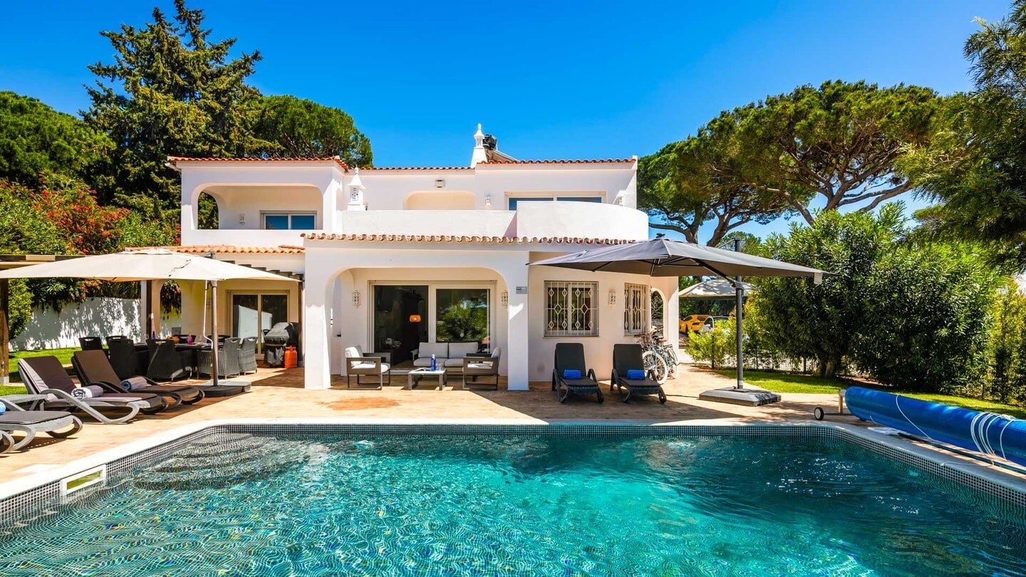 Property Image 1 - Elegant Family Villa with Pvt Pool in Vilamoura