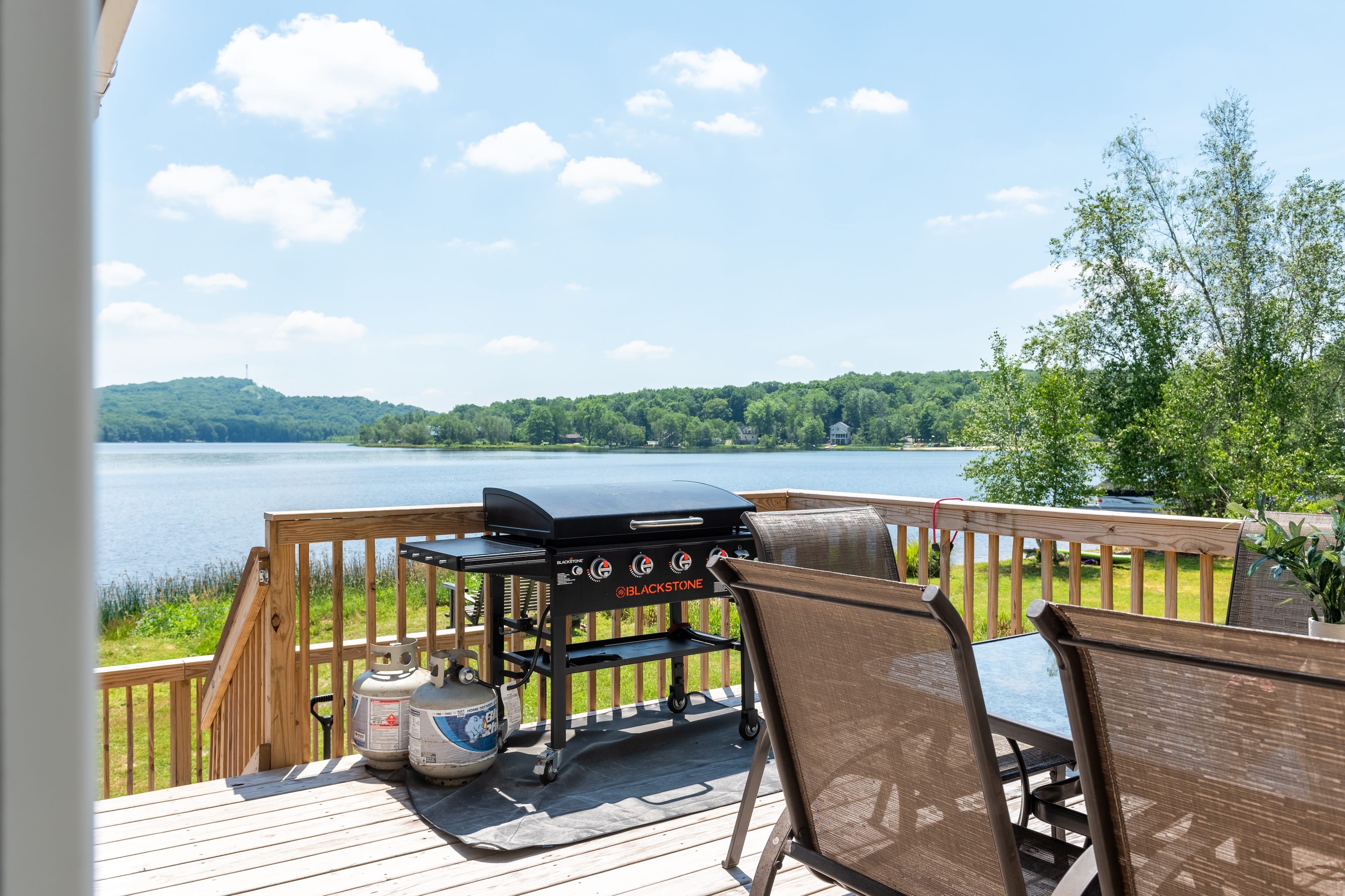 BBQ grill and al fresco dining.