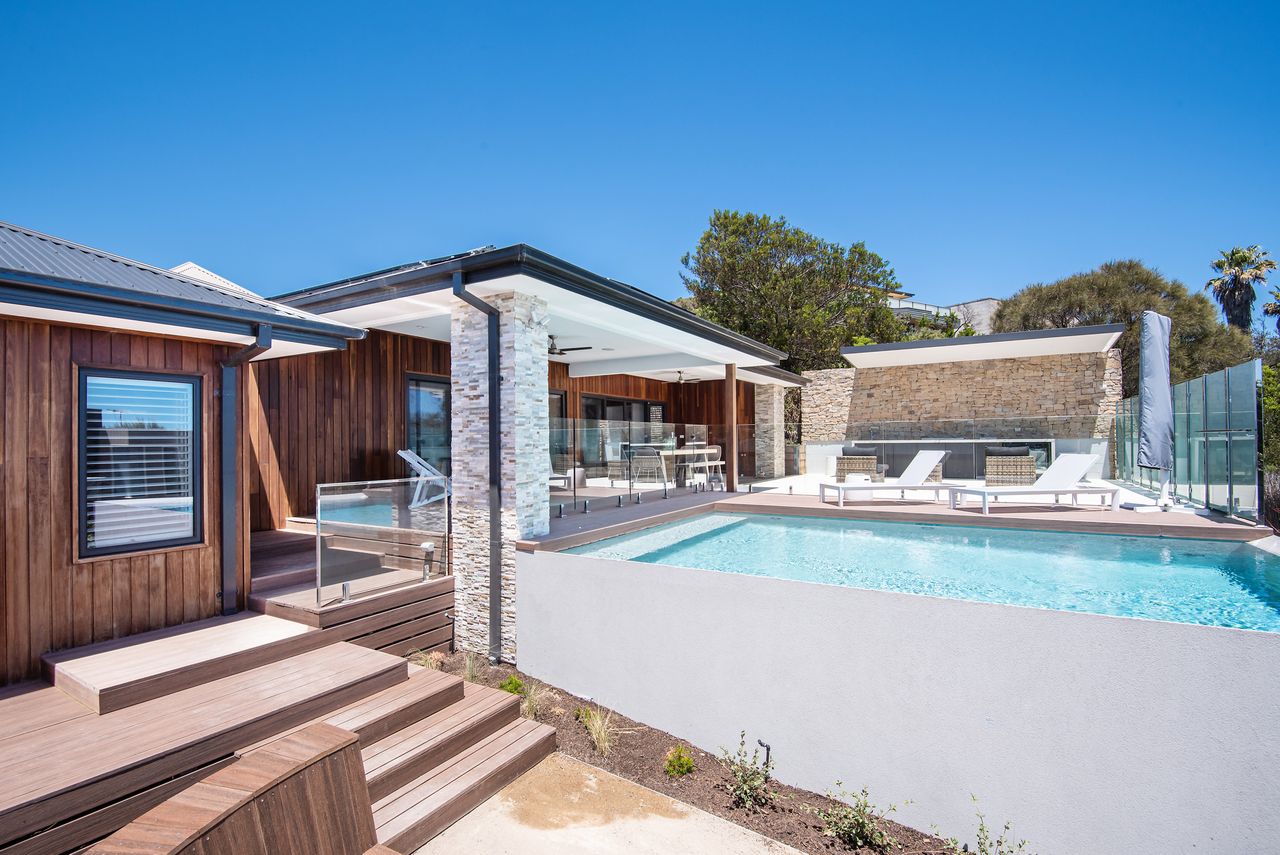 Lotus Luxury Resort Sorrento with pool