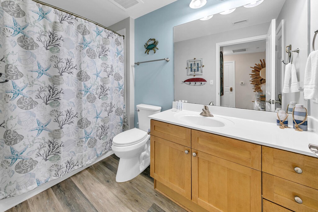 15625 Front Beach Rd 905-large-008-002-1J0A7910-1500x1000-72dpi