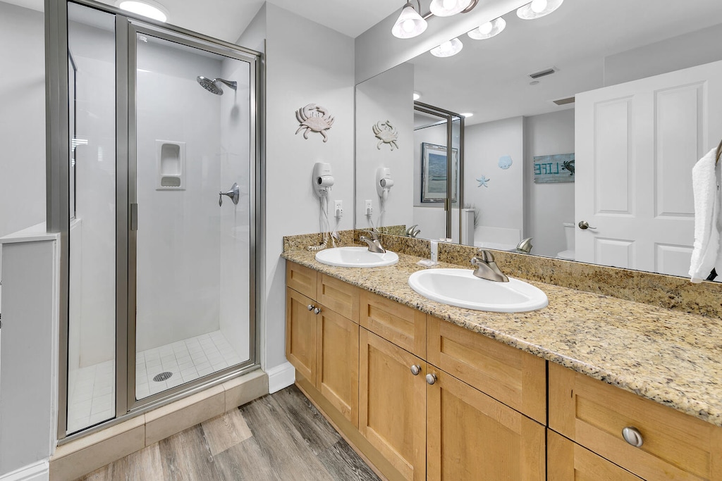 15625 Front Beach Rd 905-large-005-008-1J0A7895-1500x1000-72dpi