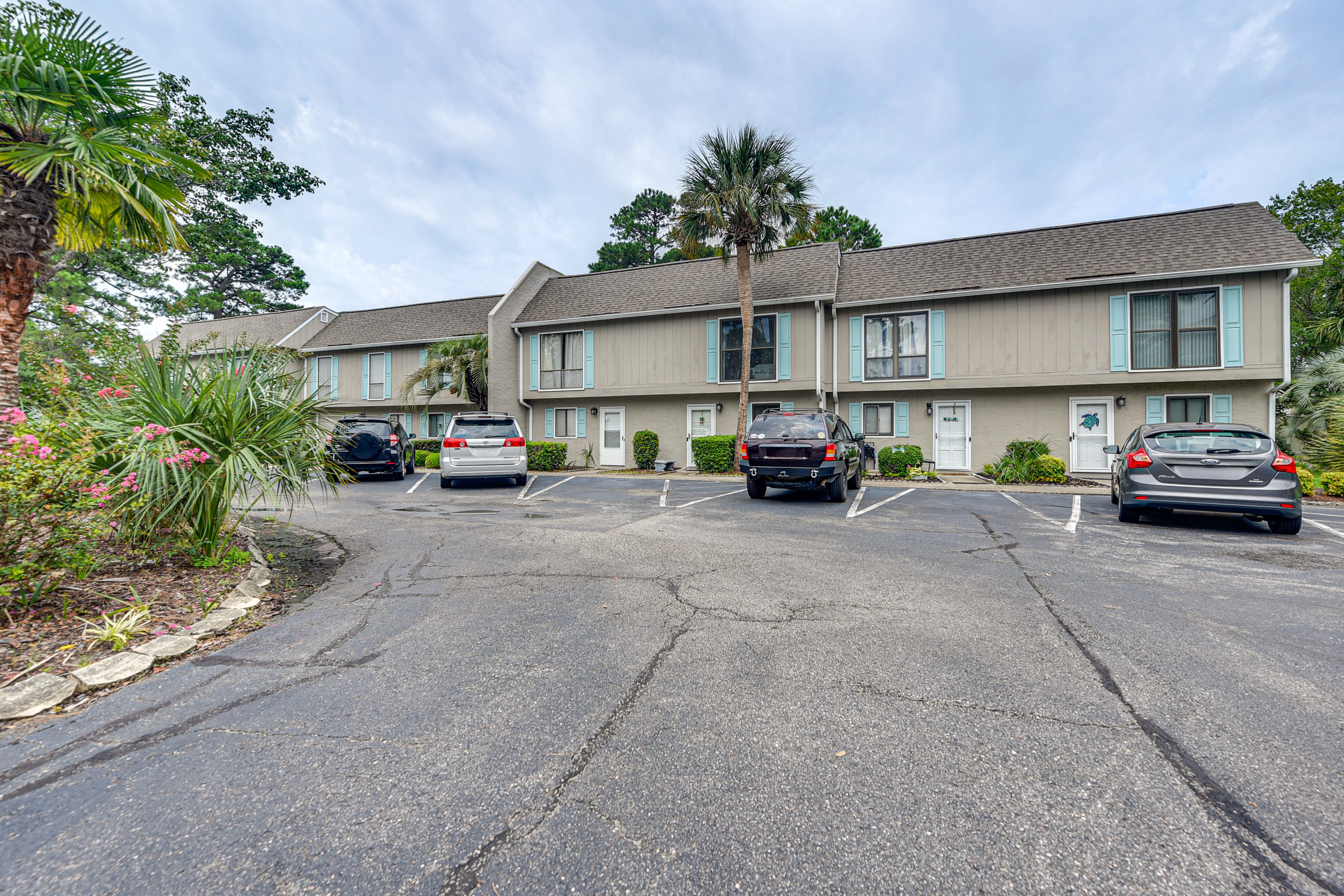 Patio + Pool Access: North Myrtle Beach Retreat!